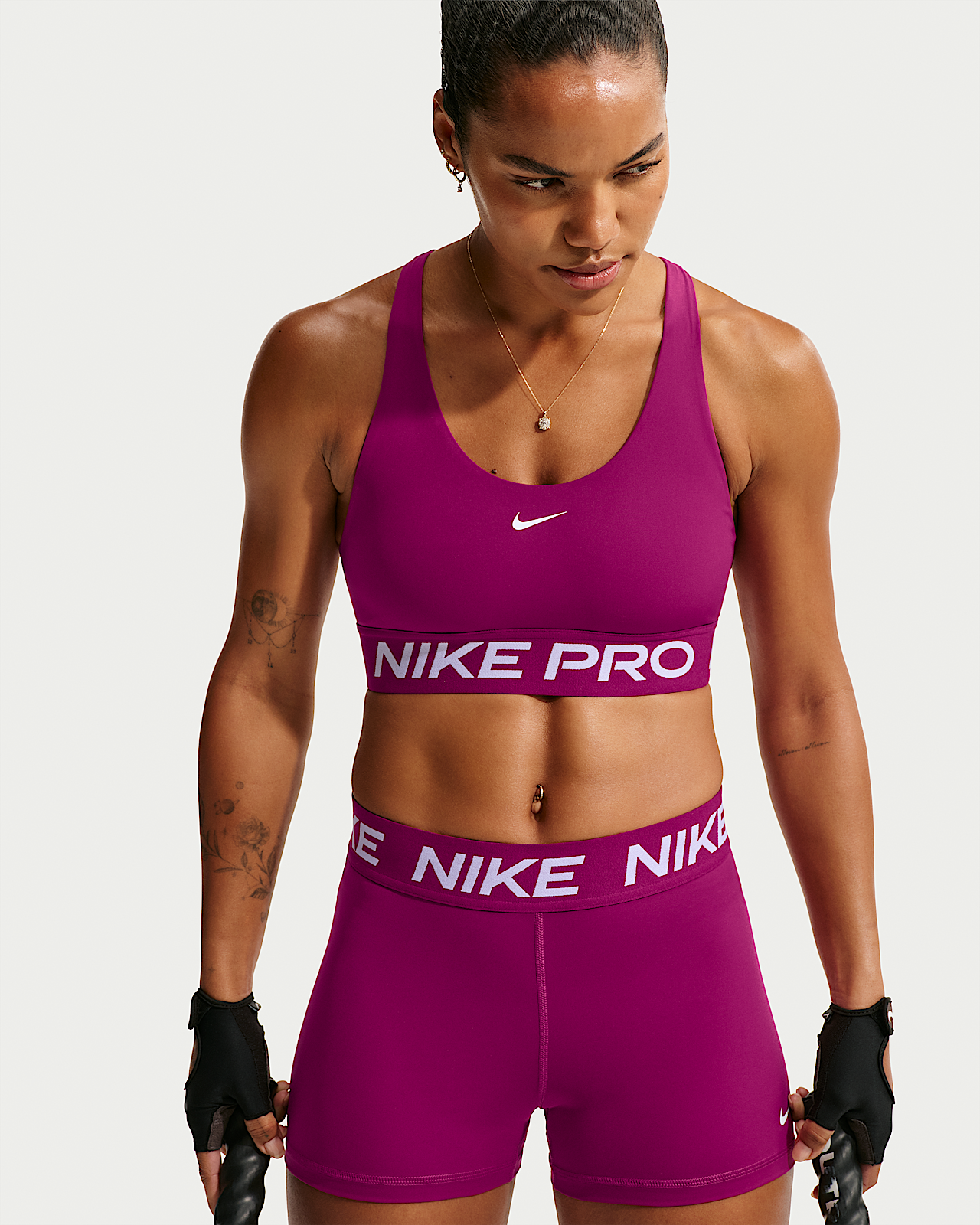 Женские  Nike Pro 365 Light-Support Non-Padded Sports Bra