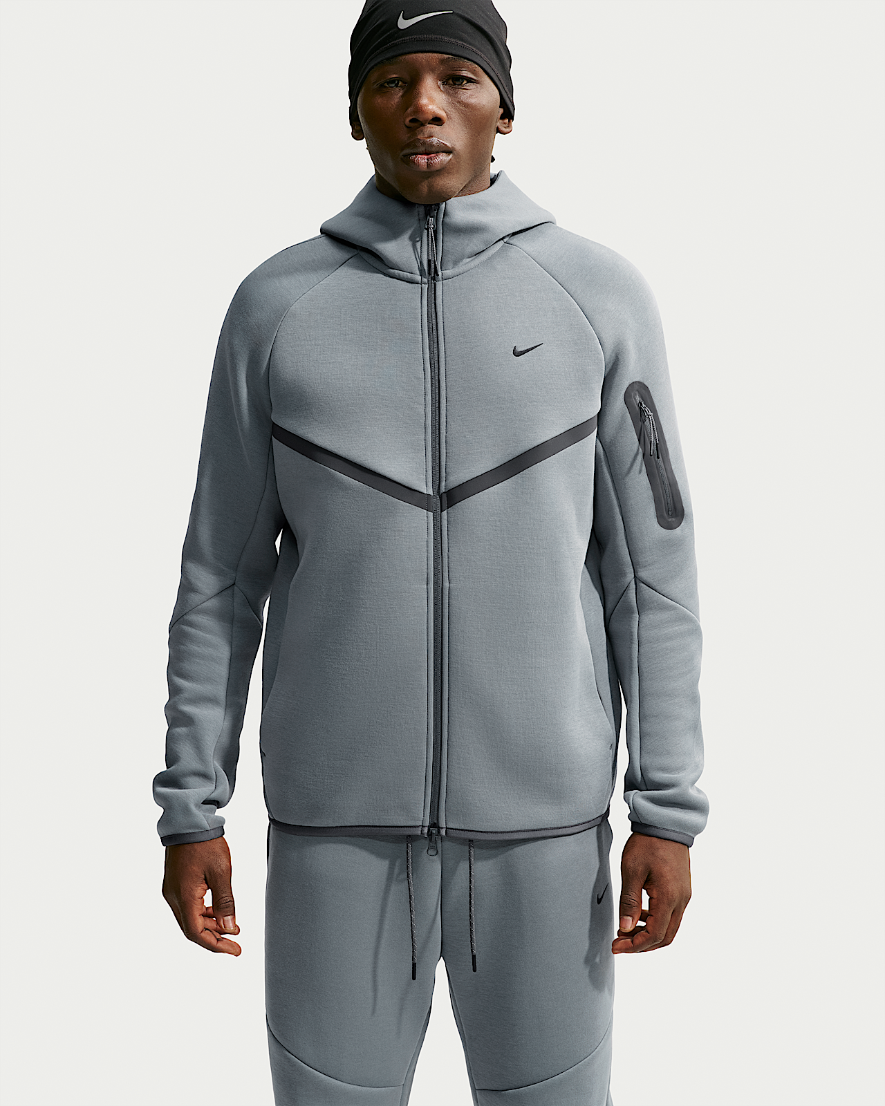 Мужская куртка Nike Tech Fleece Full-Zip Windrunner with Reflective Accents для бега