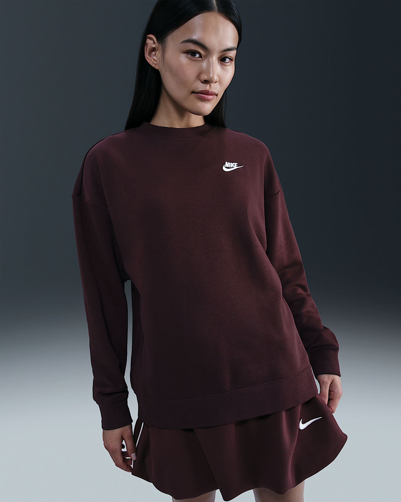 Женский свитшот Nike Sportswear Club Fleece Loose Crew-Neck
