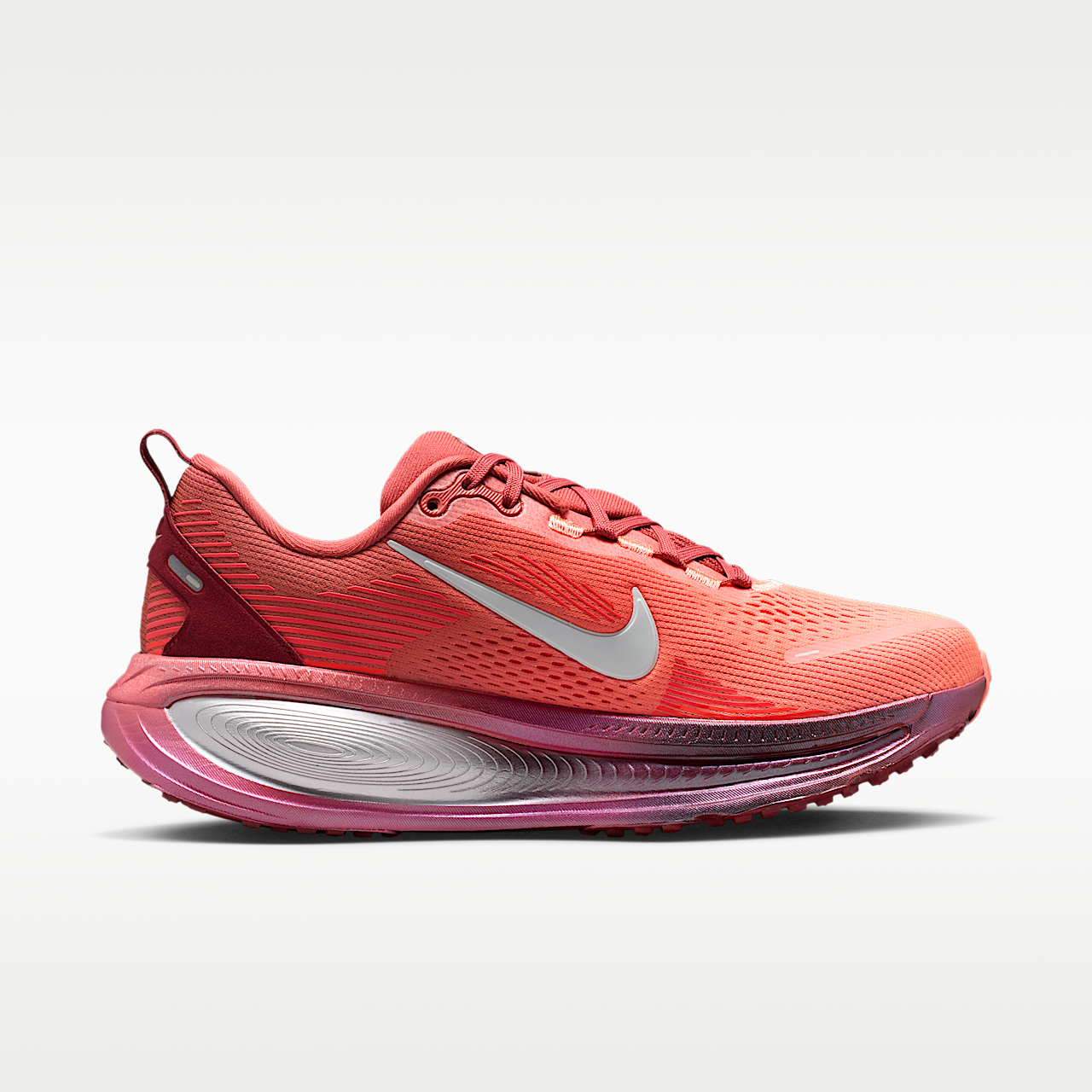Nike Vomero sneaker Light Redwood/Bright Crimson/Atomic Pink/Barely Green