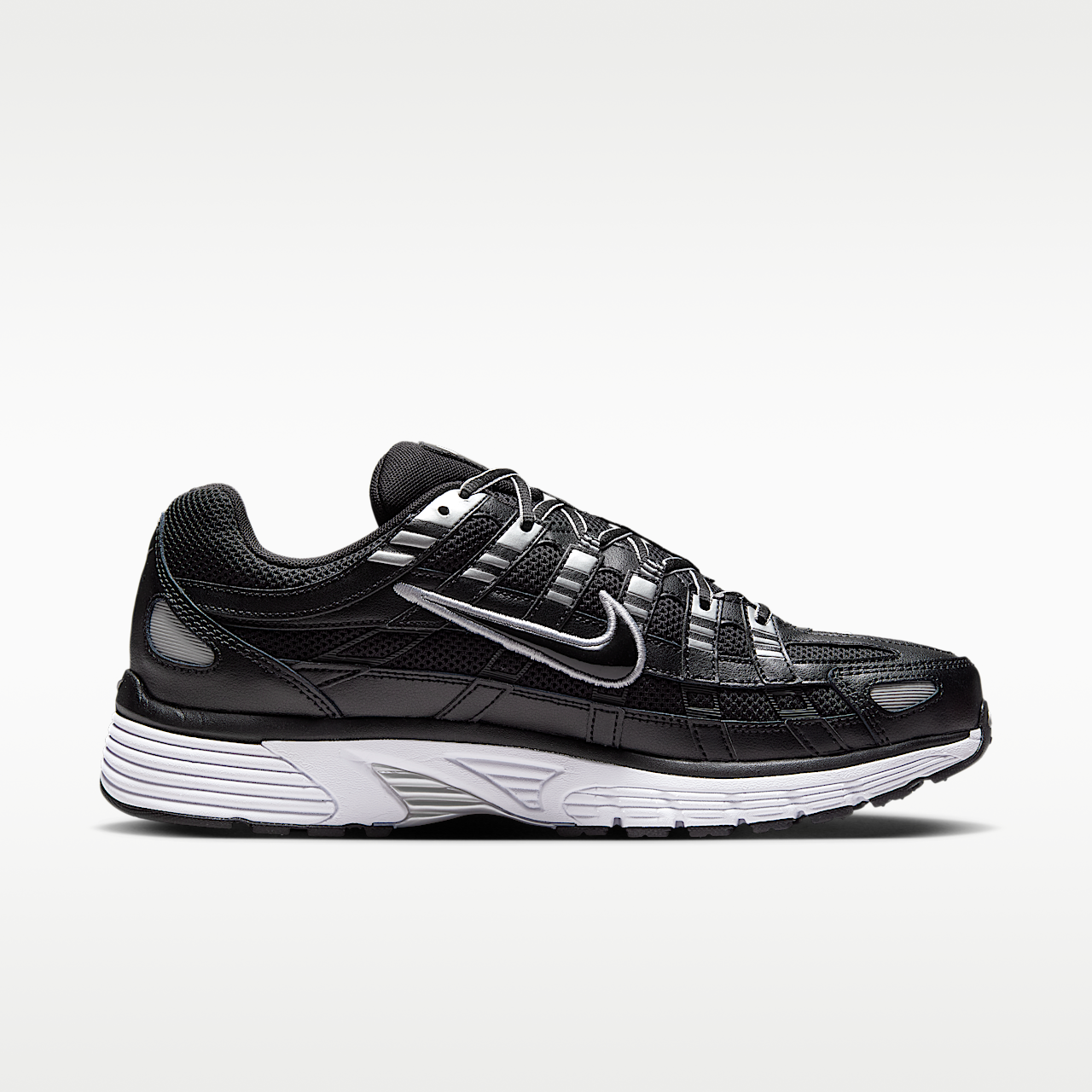 Nike P-6000 sneaker Zwart/Wit/Metallic Silver/Zwart