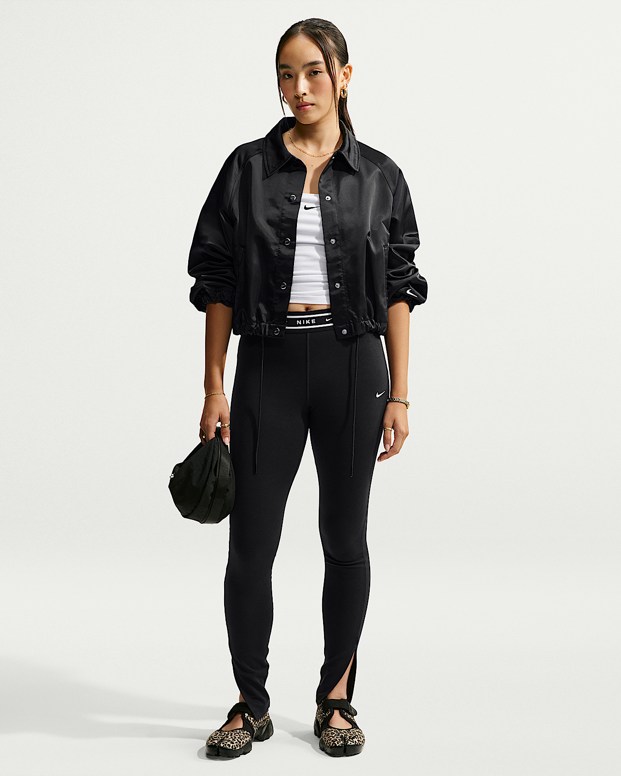 Женские тайтсы Nike Sportswear Chill Knit High-Waisted Open-Hem Leggings