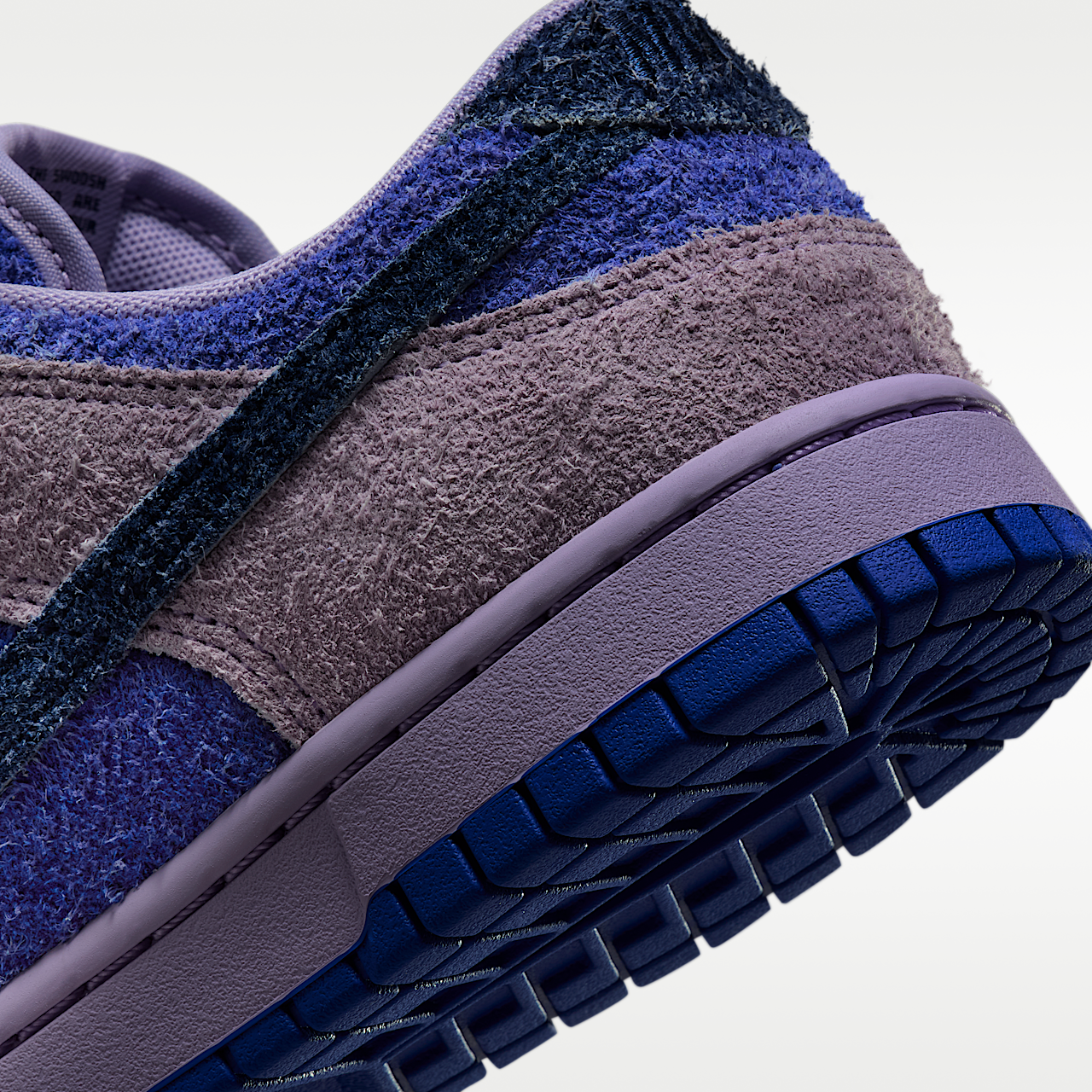 Nike Dunk Low sneaker Hydrangeas/Astronomy Blue/Deep Royal Blue