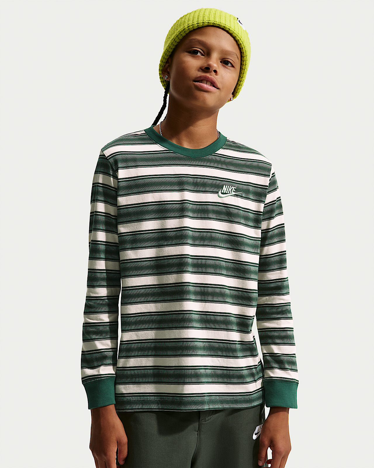 Детская футболка Nike Sportswear Big Kids' Long-Sleeve