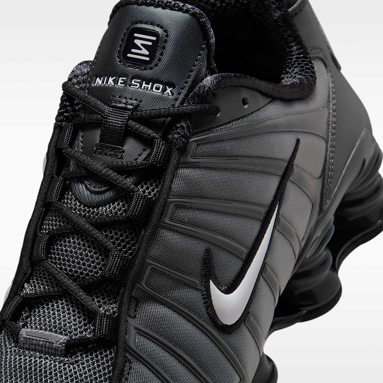 Nike Nike Shox sneaker Iron Grey/Zwart/Wit