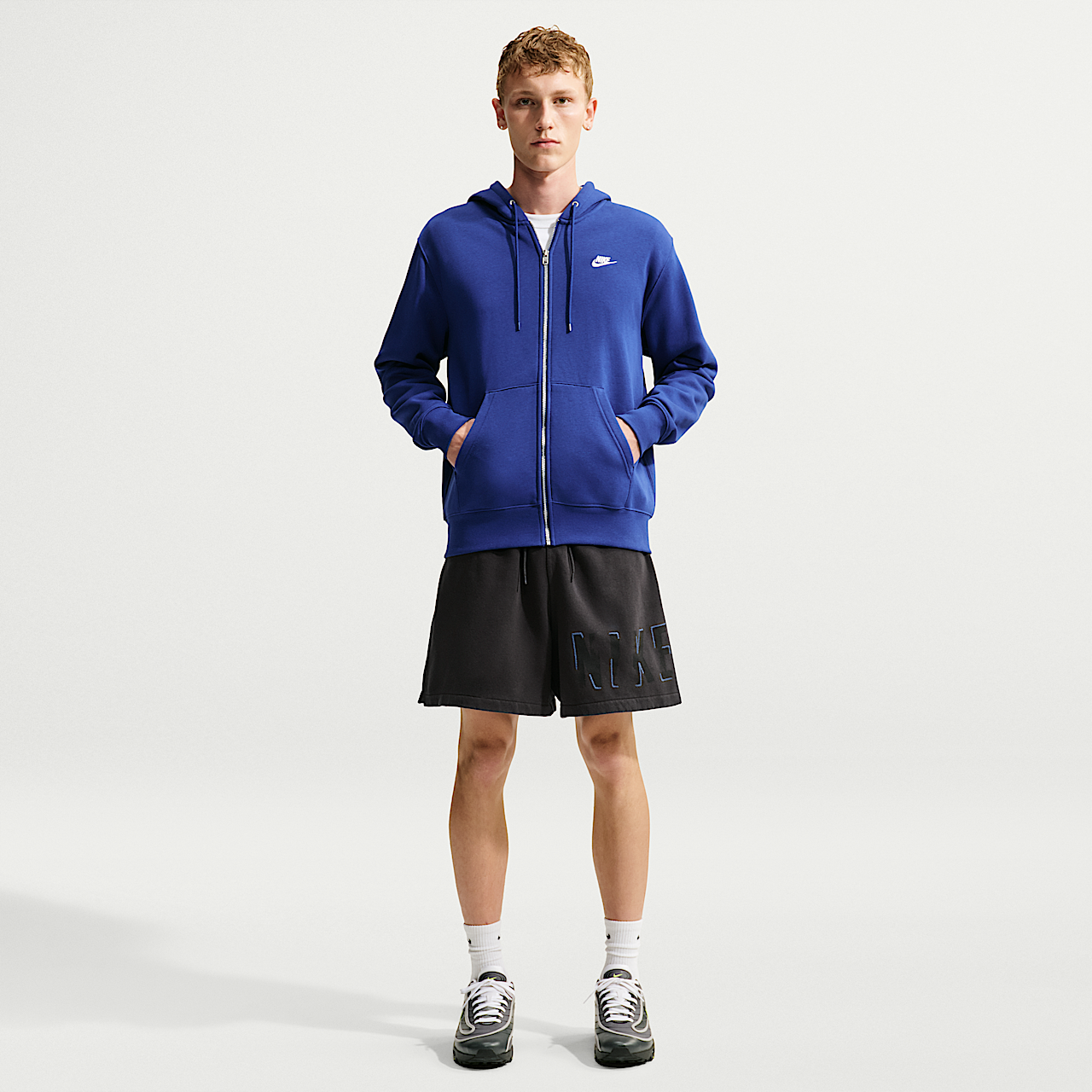 Nike Sportswear Club (Off Noir)