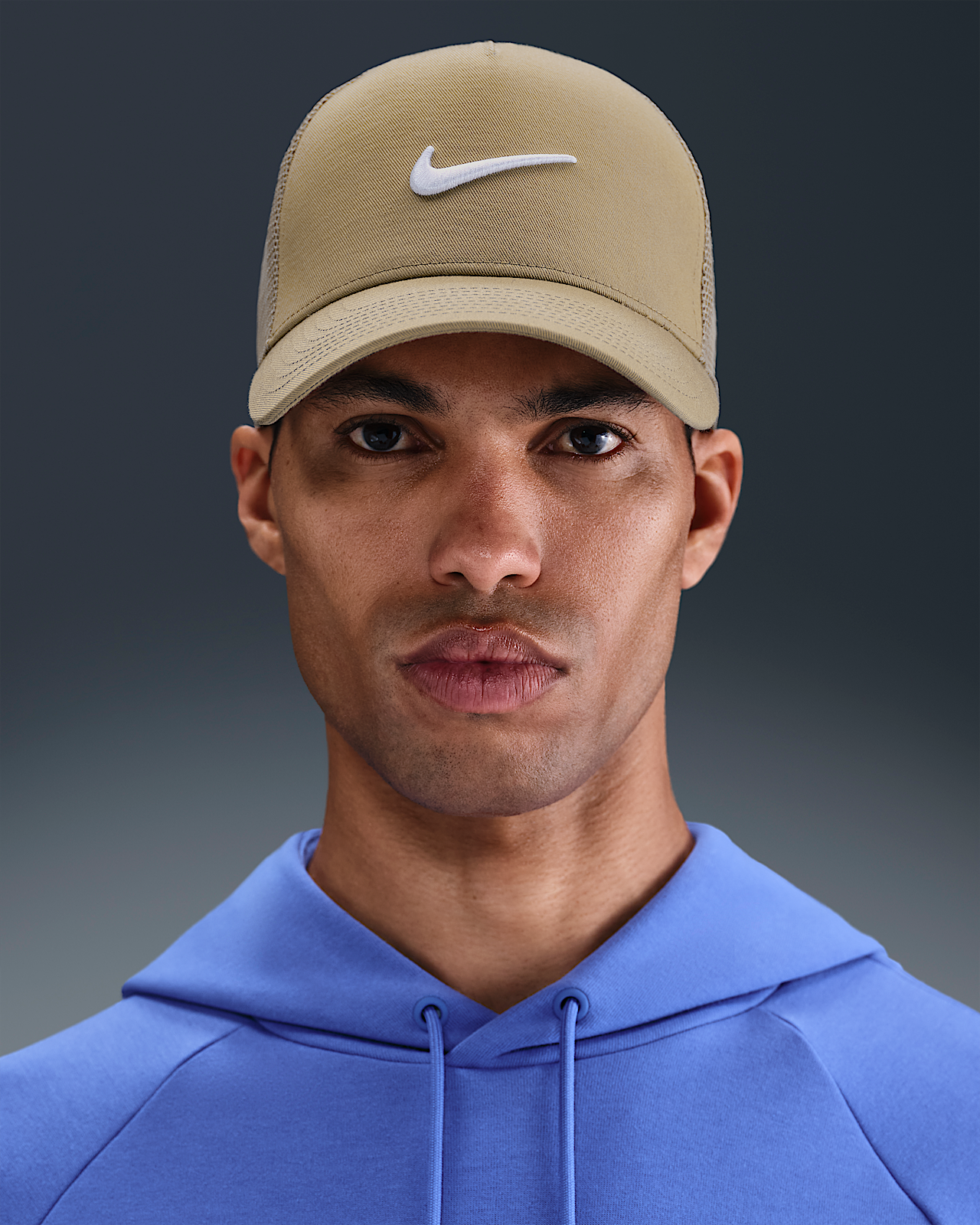 Женская кепка Nike Rise Structured Trucker Cap