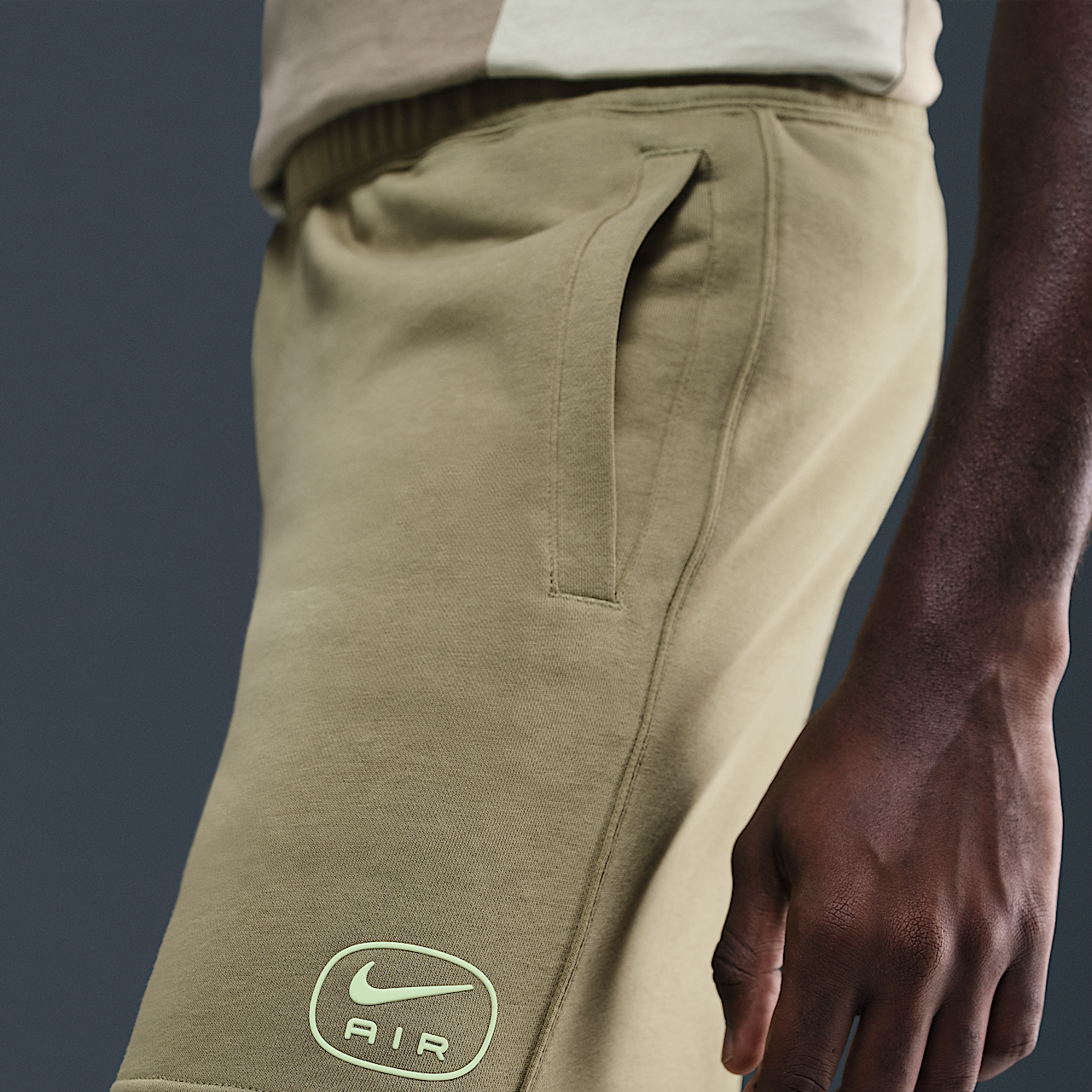 Nike  sneaker Neutral Olive/Olive Aura