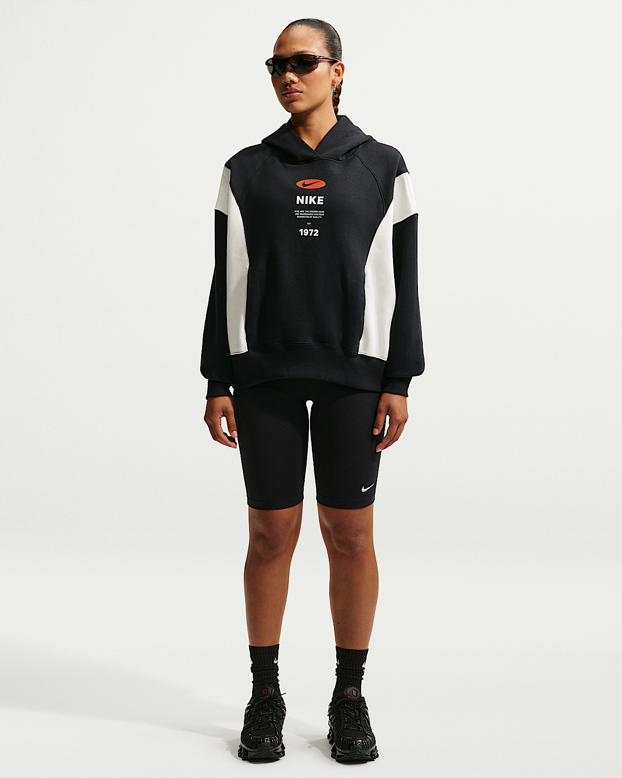 Женские шорты Nike Sportswear Essential Mid-Rise 10" Biker Shorts