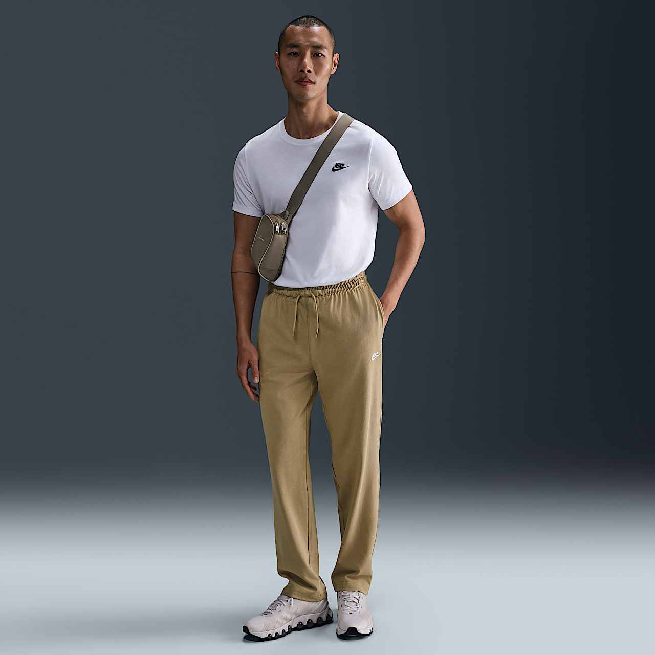 Nike  sneaker Parachute Beige/Wit