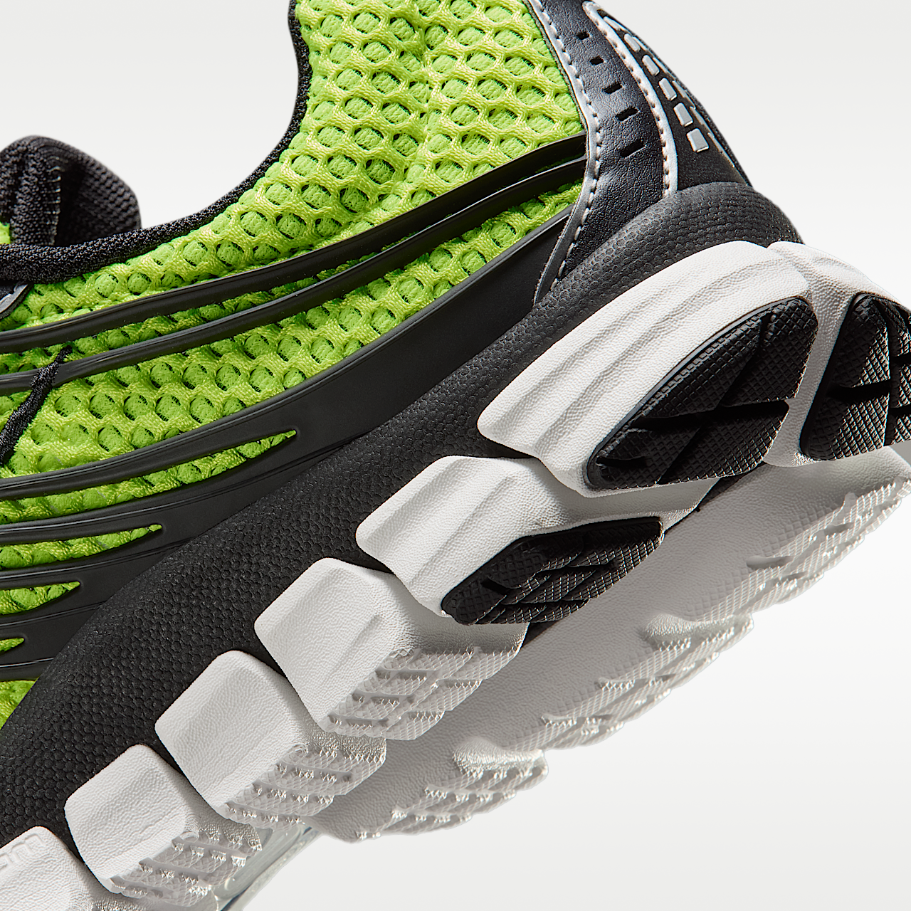 Nike  sneaker Volt/Zwart/Summit White/Metallic Silver