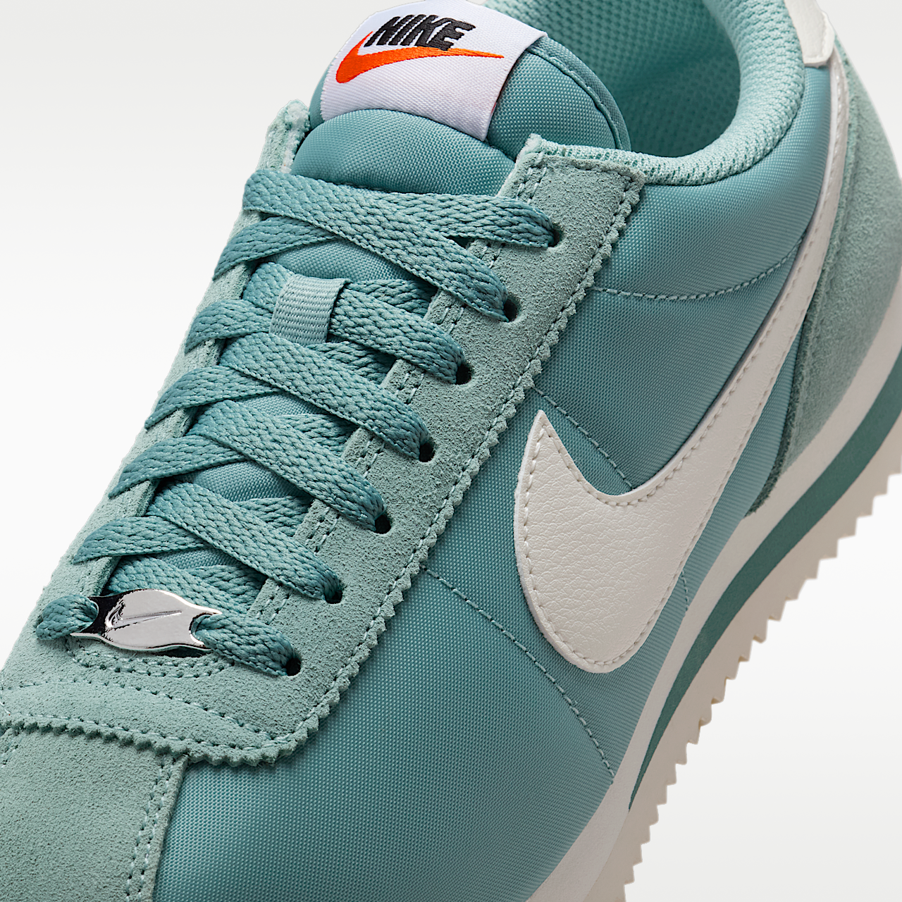 Nike Cortez sneaker Cannon/Alabaster/Sail
