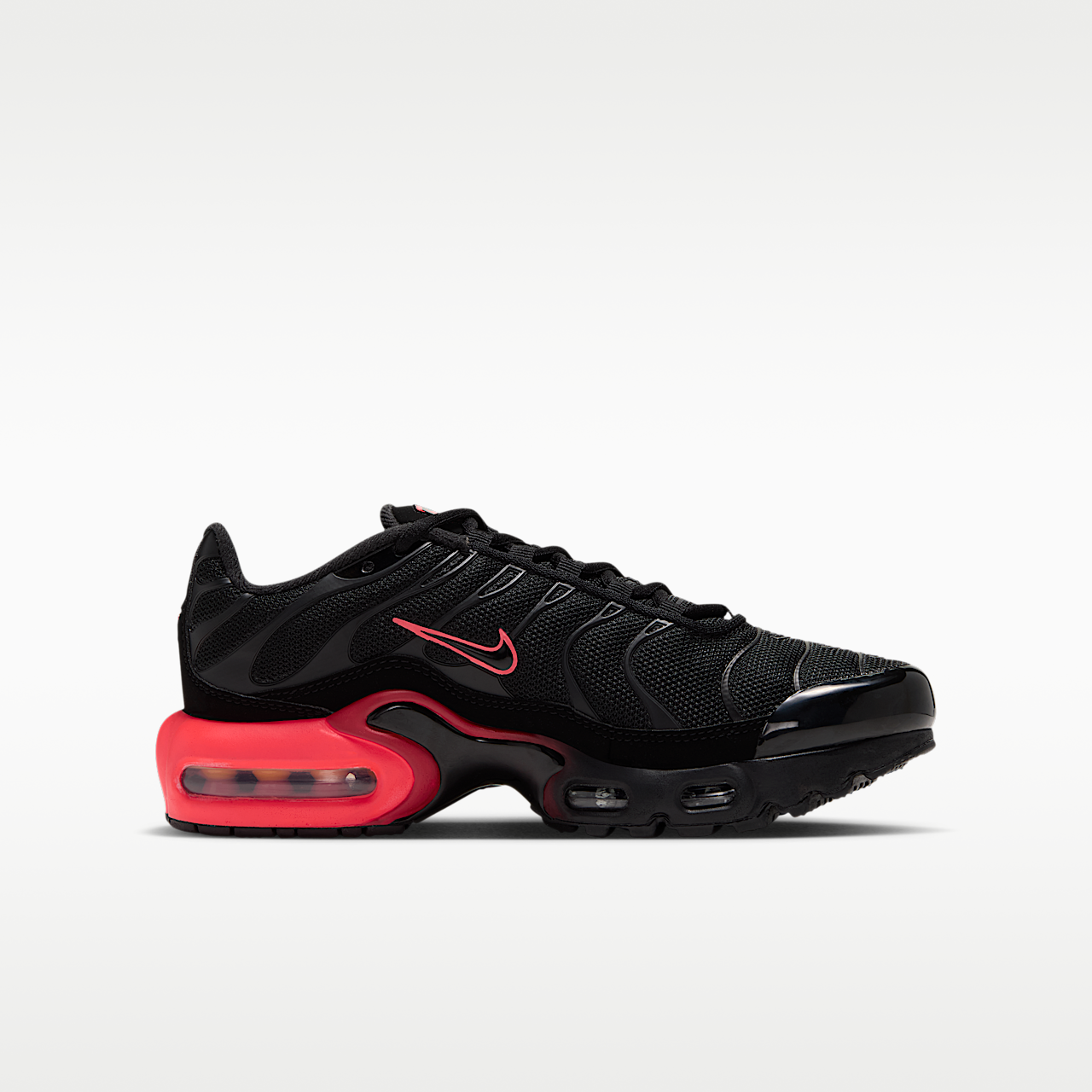 Nike Air Max Plus sneaker Zwart/Bright Crimson/Zwart/Zwart