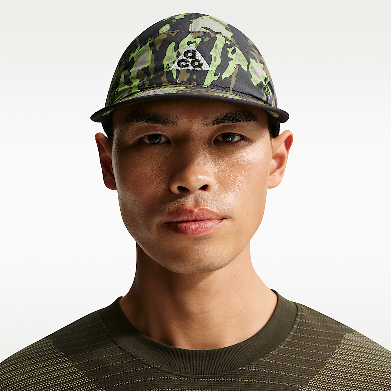 Nike ACG sneaker Olive Flak/Zwart/Zwart