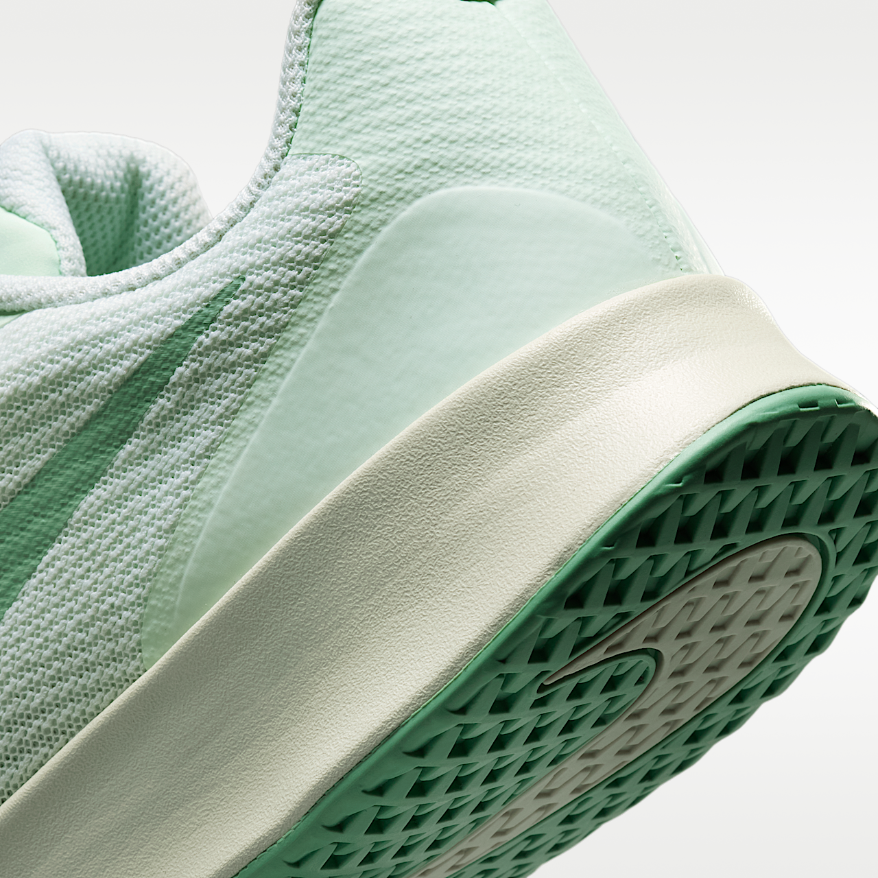 Nike  sneaker Barely Green/Sea Glass/Steam