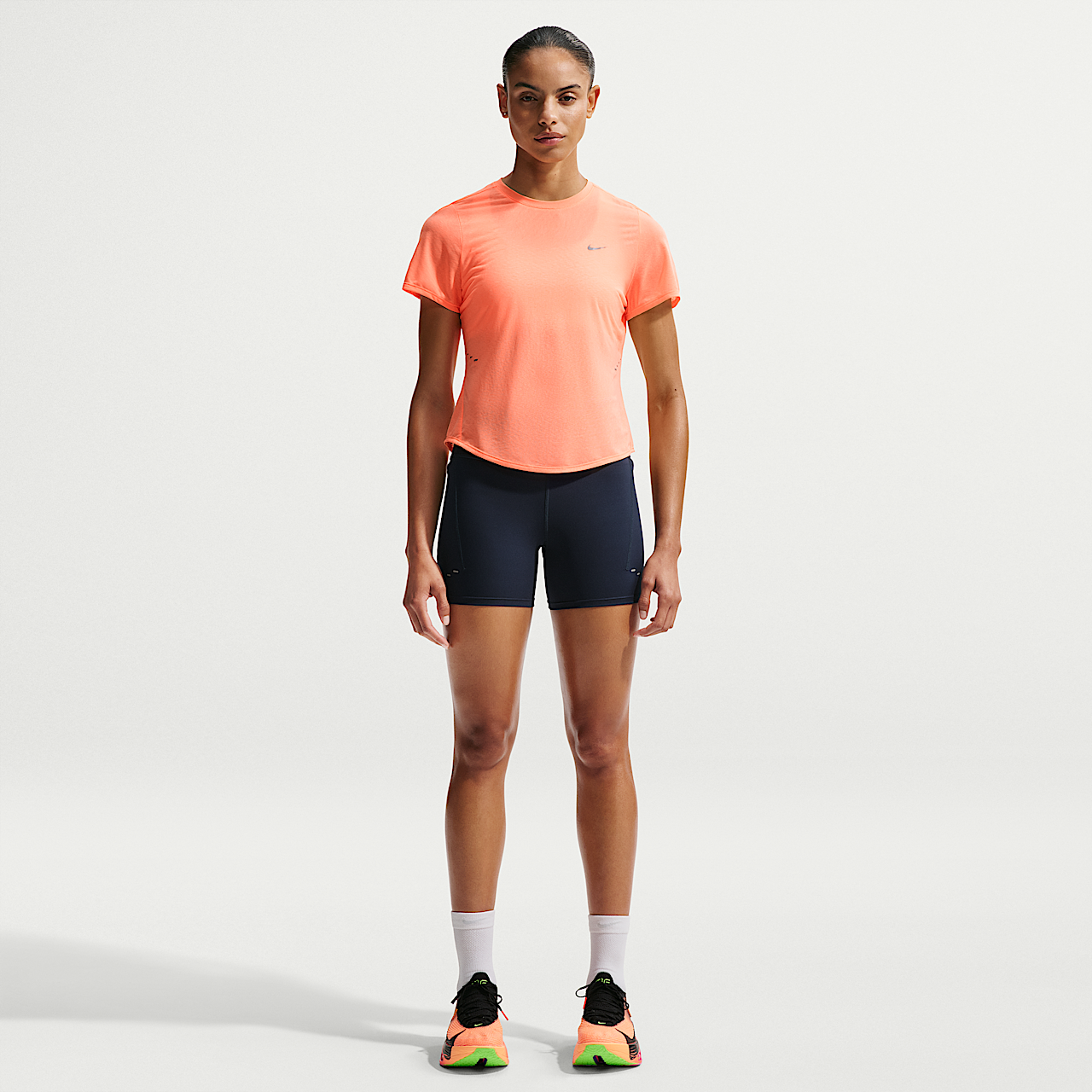 Nike  sneaker Orange Pulse/Photon Dust/Wit