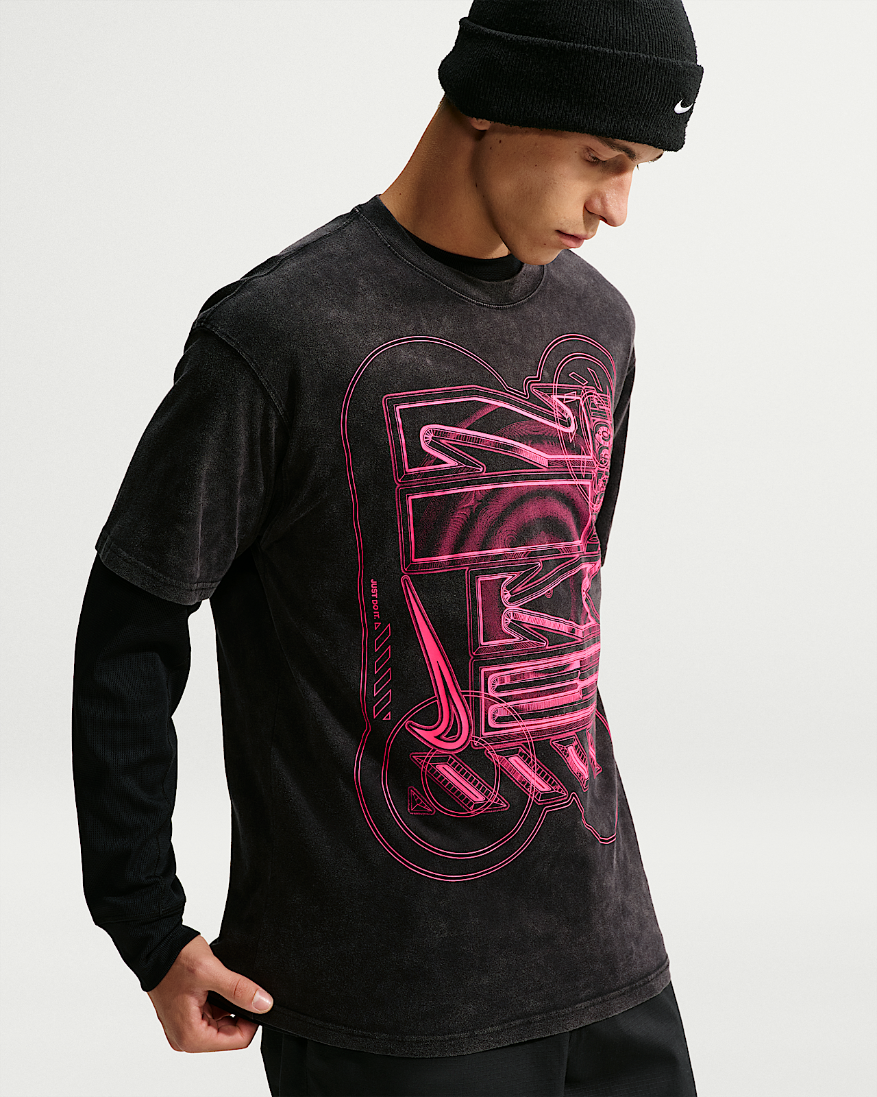 Женская футболка Nike Sportswear