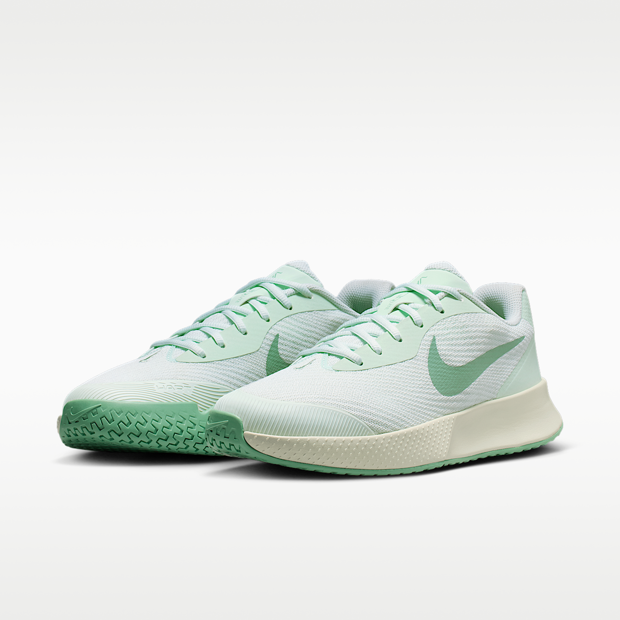 Nike  sneaker Barely Green/Sea Glass/Steam