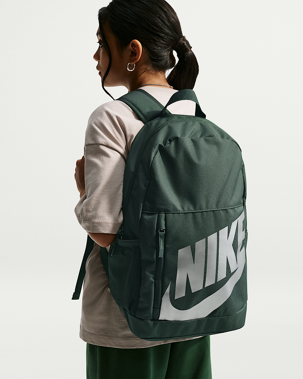 Детский рюкзак Nike Elemental Kids' Backpack (20L)