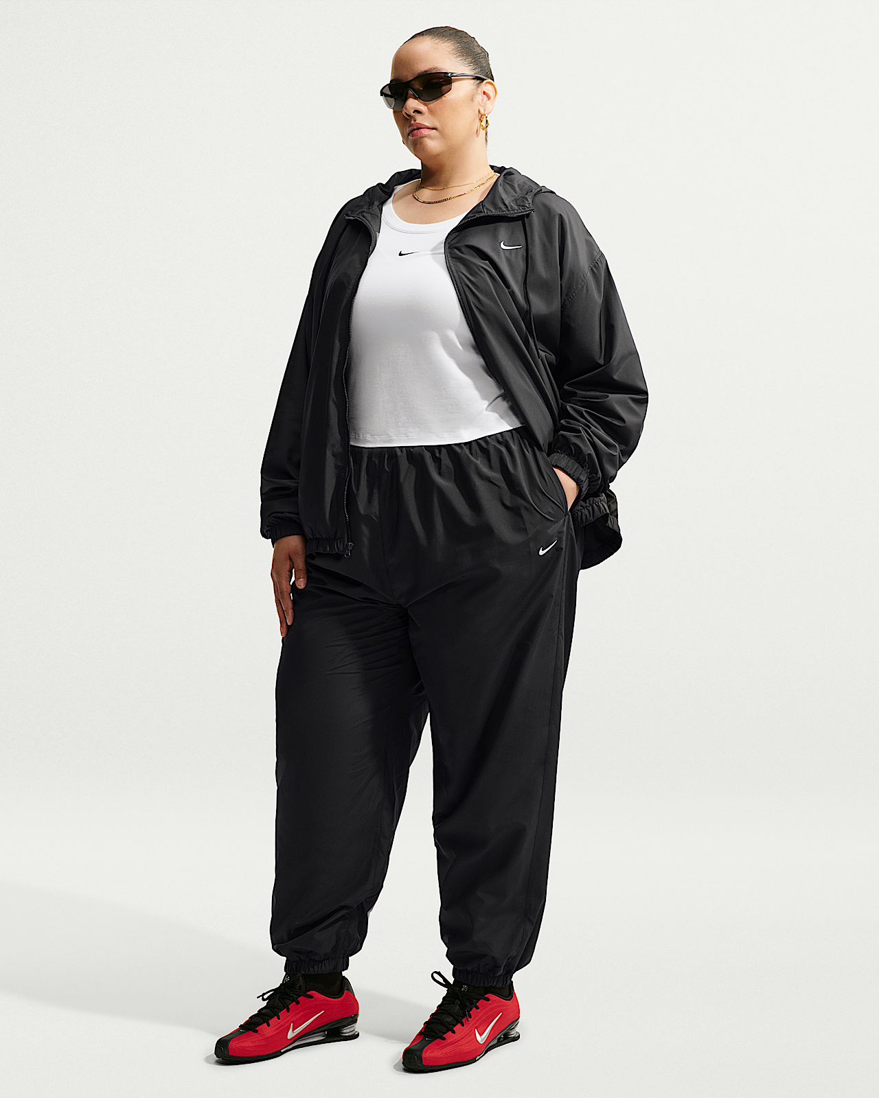 Женские спортивные штаны Nike Sportswear Mid-Rise UV Joggers (Plus Size)
