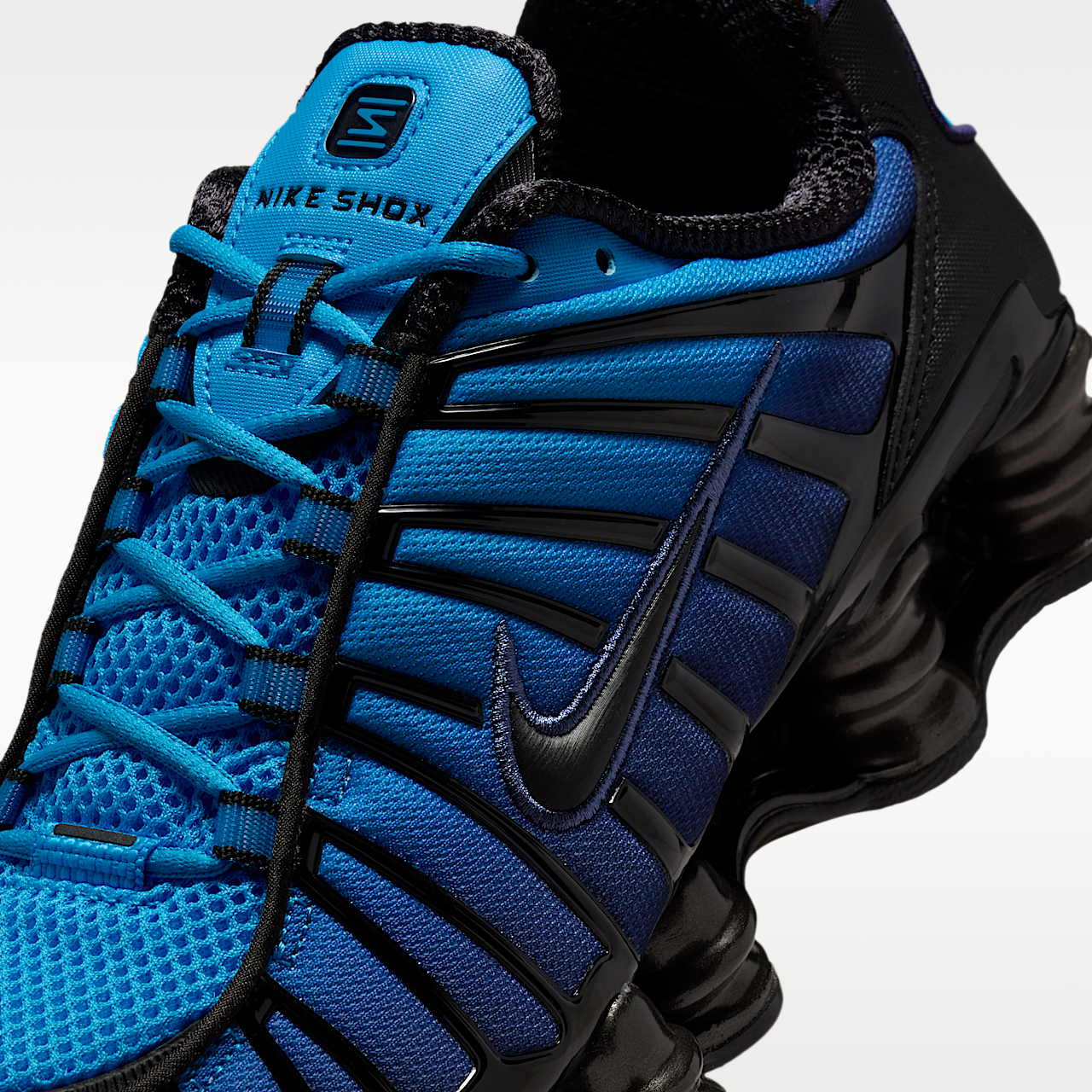 Nike Nike Shox sneaker Blue Hero/Metallic Black/Imperial Purple