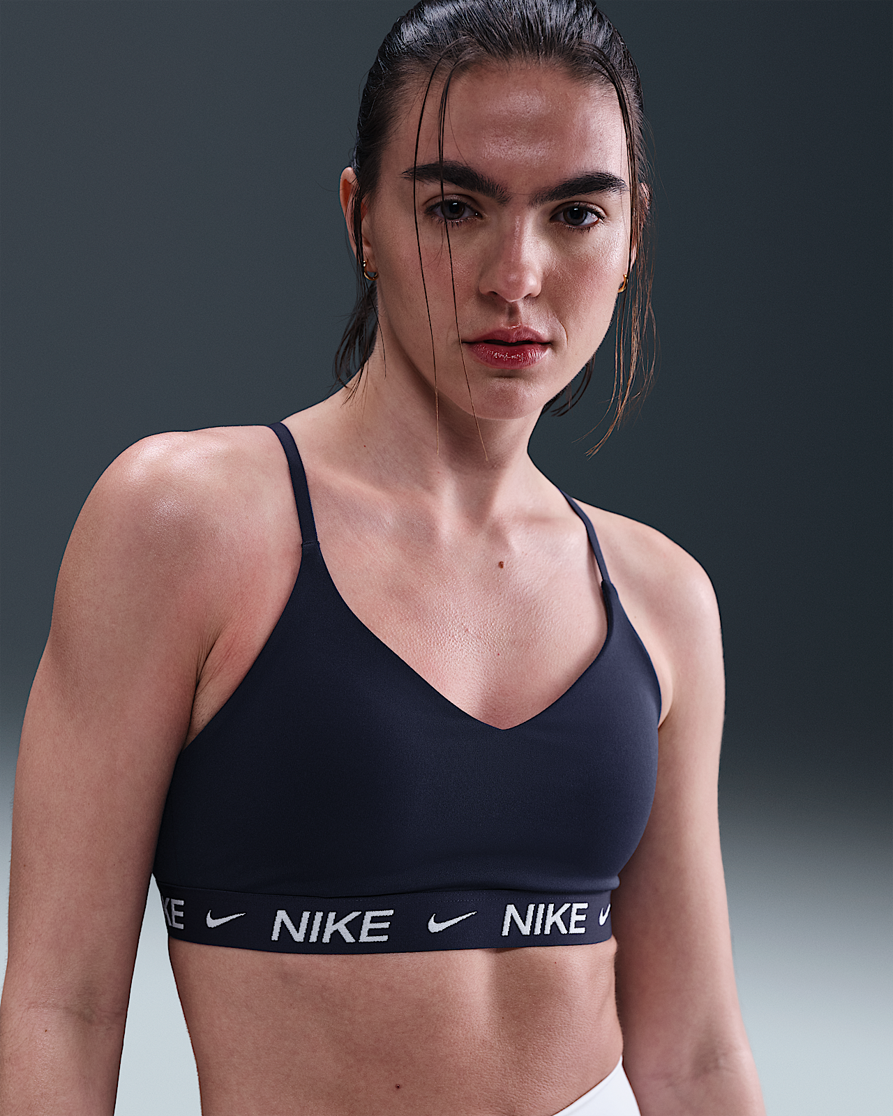 Женские  Nike Indy Light Support Padded Adjustable Sports Bra
