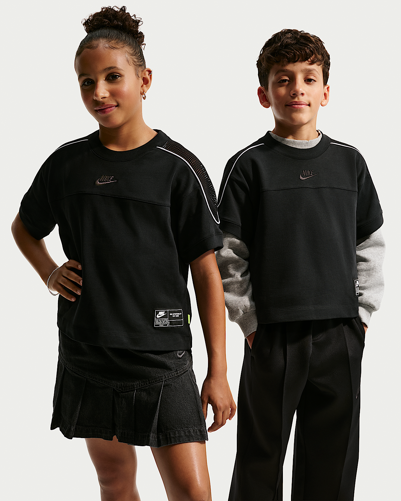 Детские шорты Nike Sportswear Collection Big Kids' Short-Sleeve Top