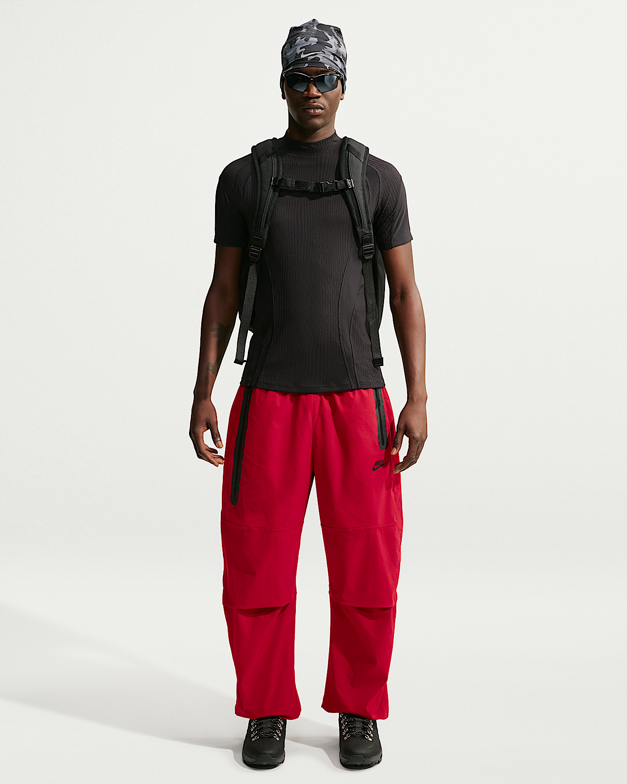 Мужские  Nike Tech Dri-FIT Woven Pants