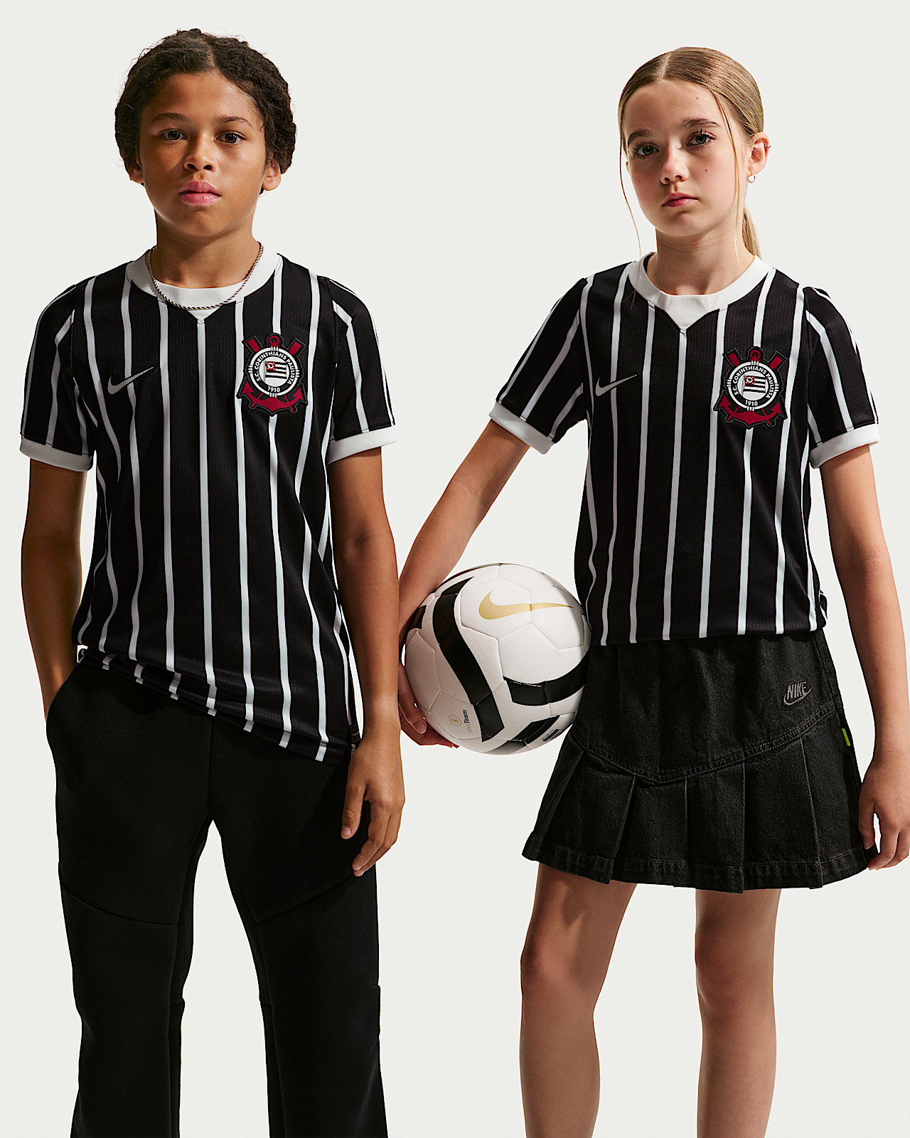 Детские джерси S.C. Corinthians 2026/27 Stadium Away Big Kids' Nike Dri-FIT Soccer Replica Jersey