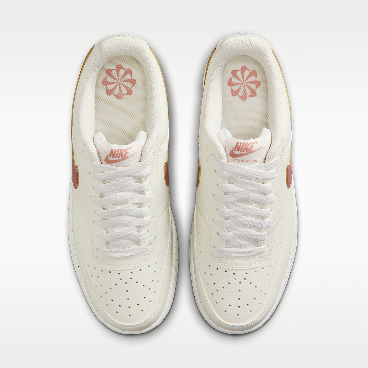 Nike  sneaker Sail/Rose Gold/Metallic Red Bronze