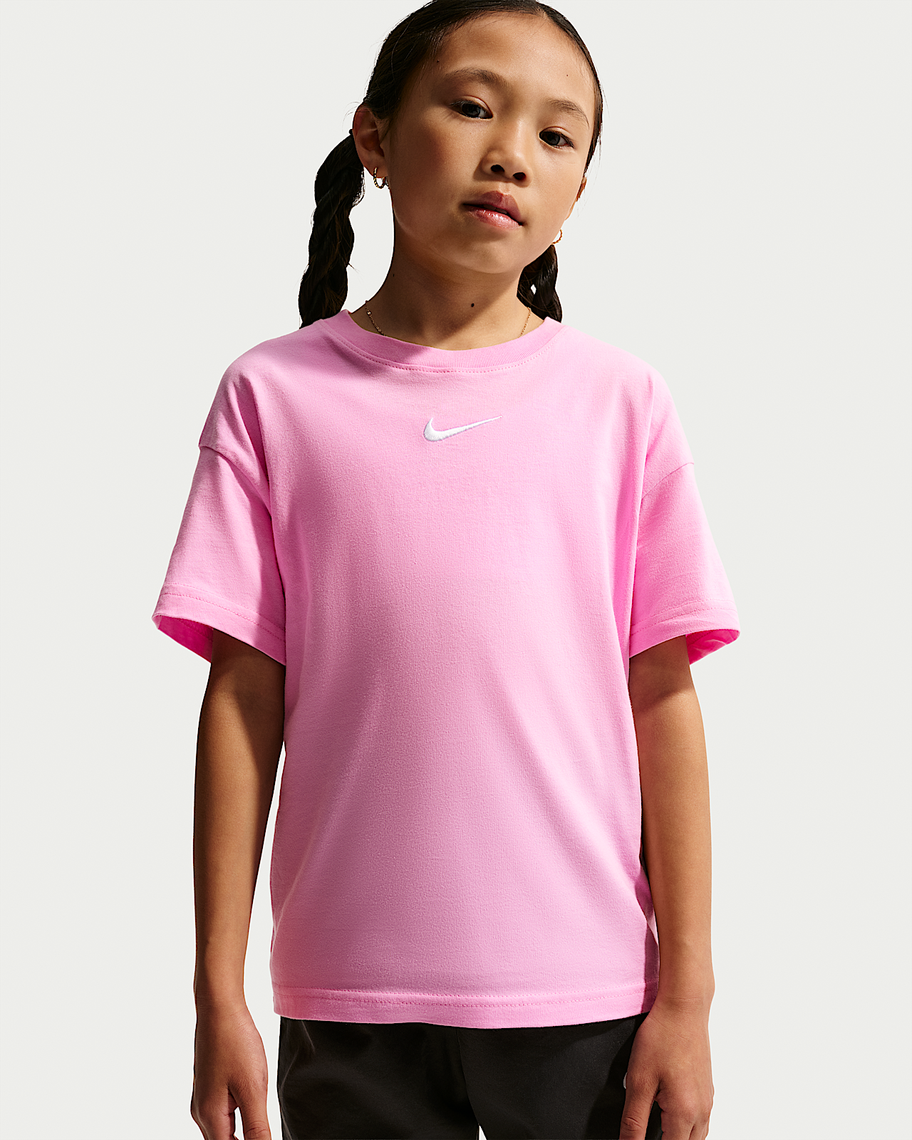 Детская футболка Nike Sportswear Essential Big Kids' (Girls')