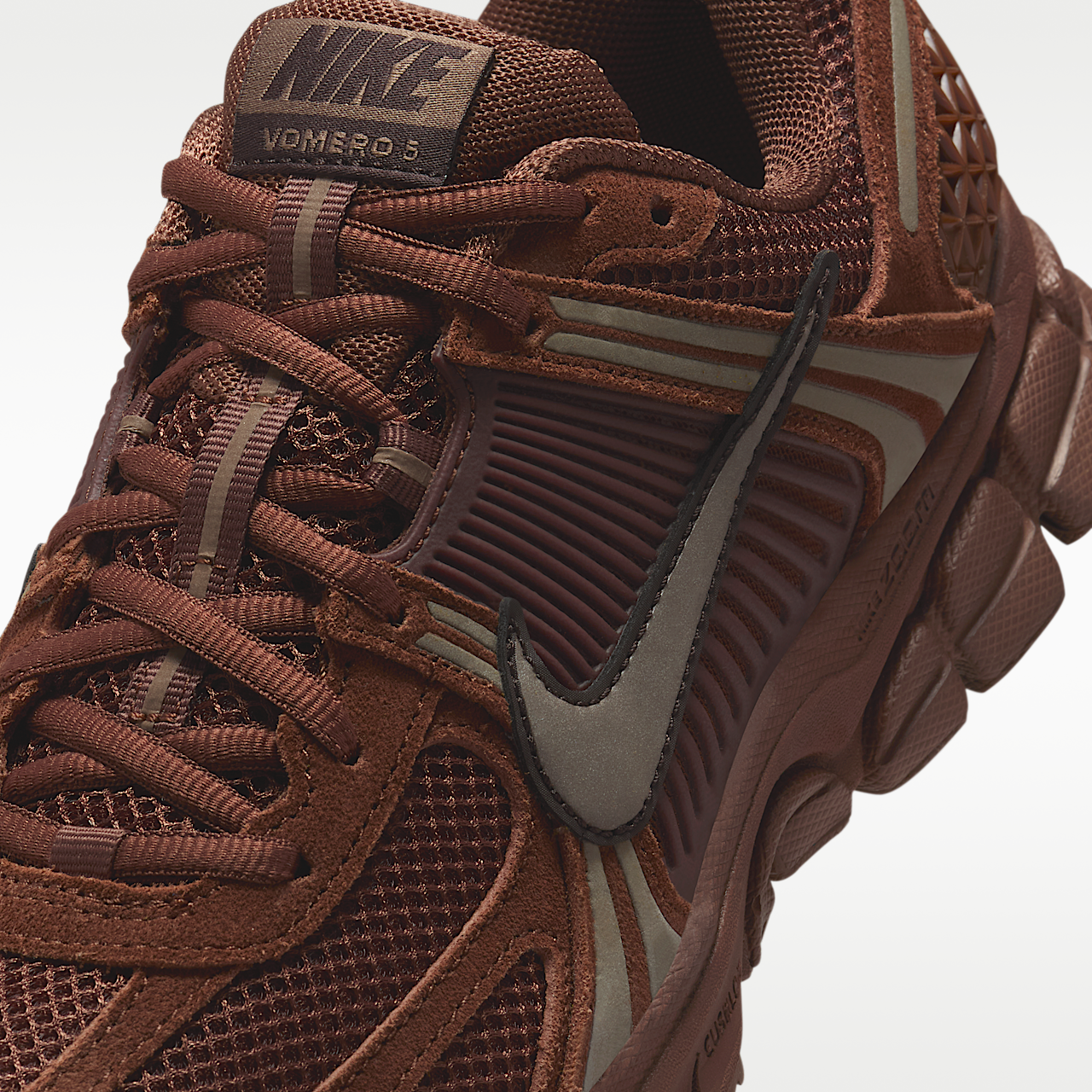 Nike Vomero sneaker Fauna Brown/Velvet Brown/Mink Brown