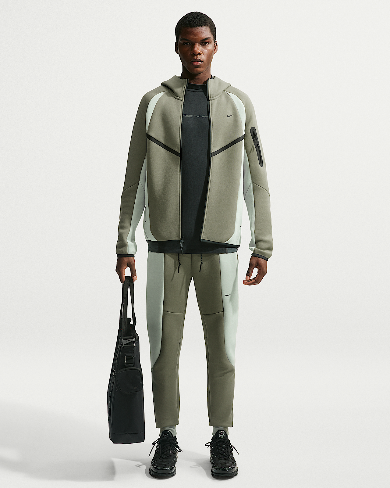 Мужские спортивные штаны Nike Tech Fleece Color-Block Joggers