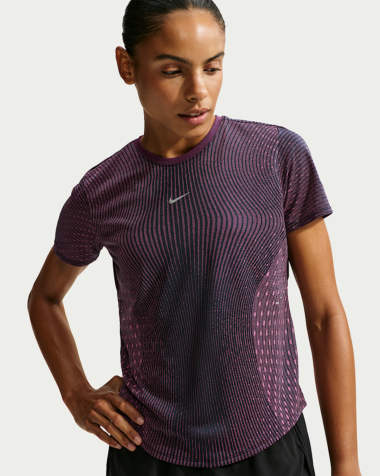 Женские шорты Nike Swift Aero-FIT Short-Sleeve Top для бега