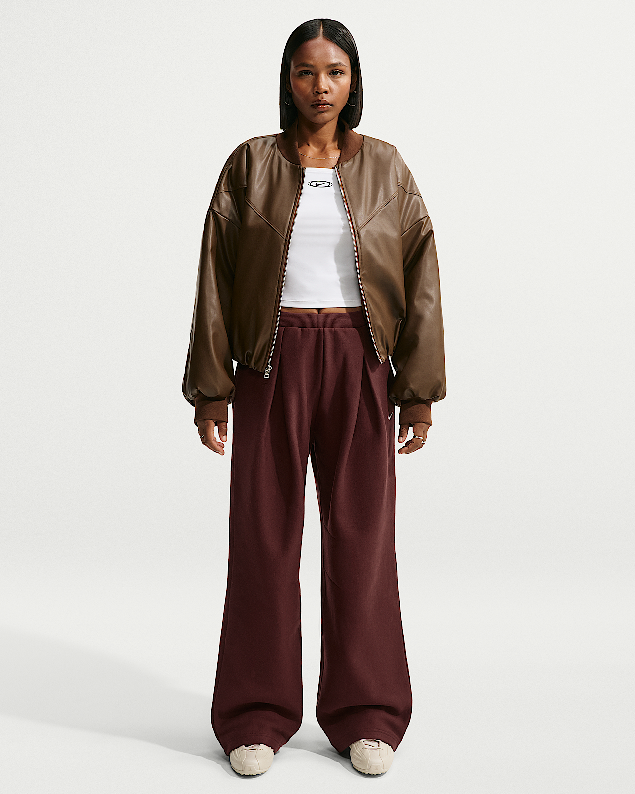 Женские  Nike Studio Fleece Heavyweight Oversized Pleated High-Rise Open-Hem Pants