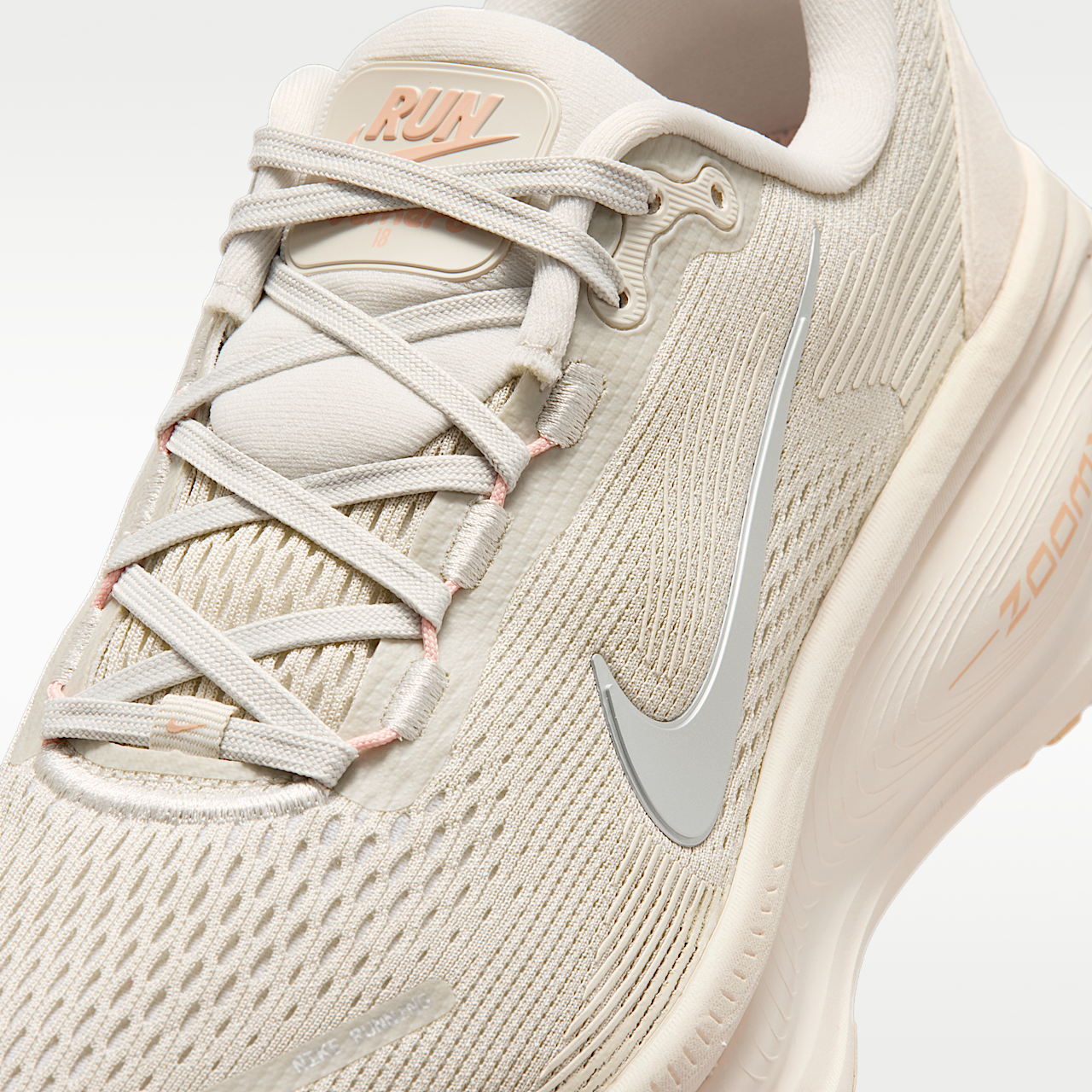 Nike Vomero sneaker Light Bone/Arctic Orange/Ice Peach/Metallic Silver