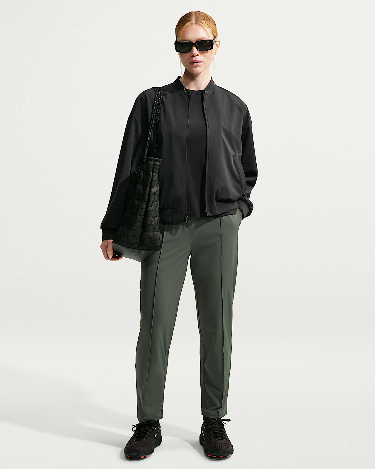 Женские  Nike 24.7 PerfectStretch Dri-FIT UV Protection High-Rise Tapered Pants