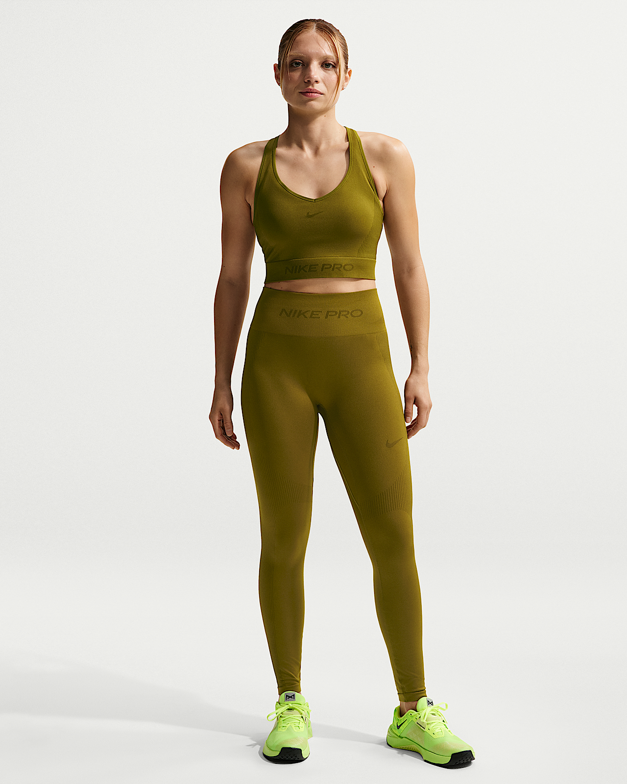 Женские тайтсы Nike Pro Seamless High-Waisted 7/8 Leggings