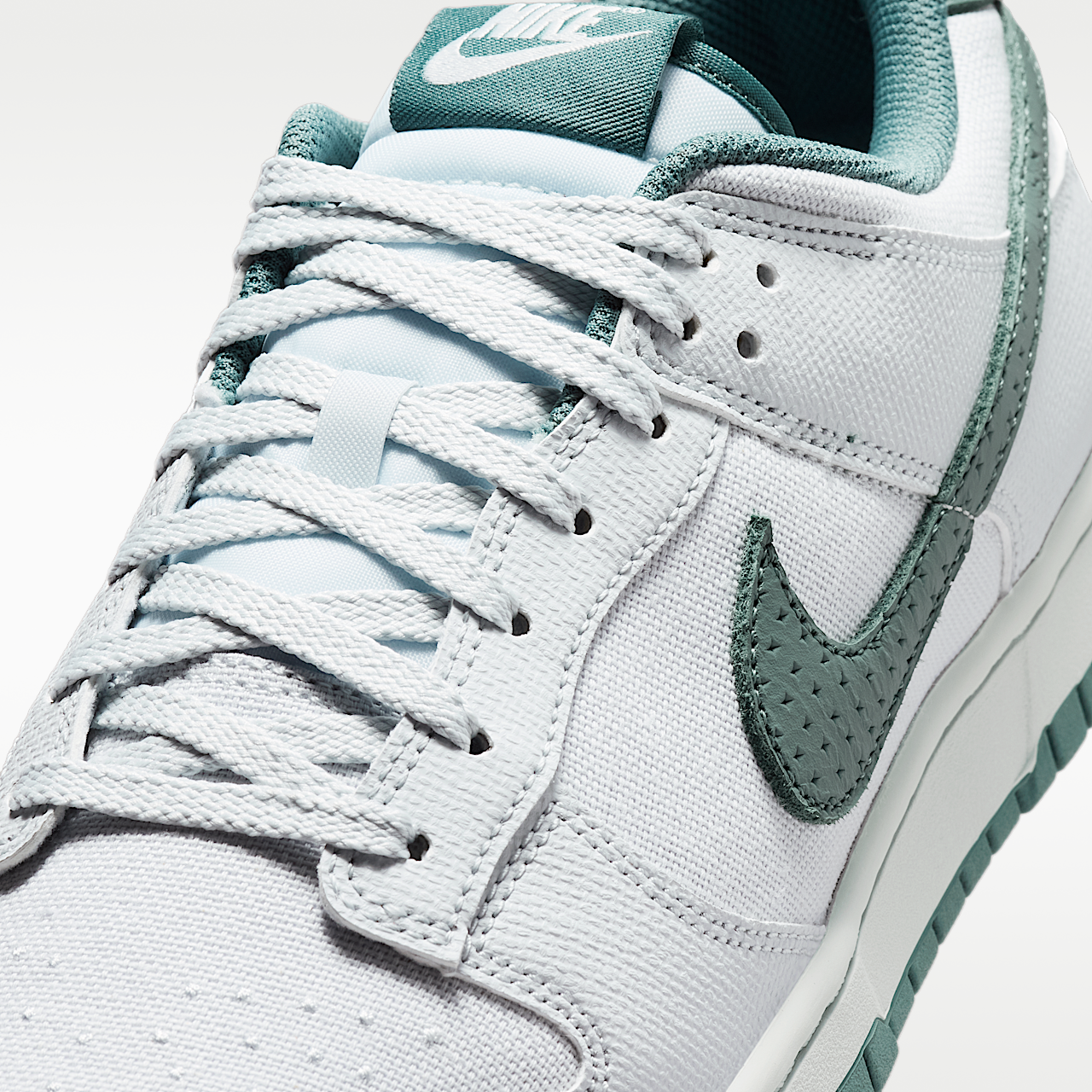 Nike Dunk Low sneaker Pure Platinum/Mineral Slate