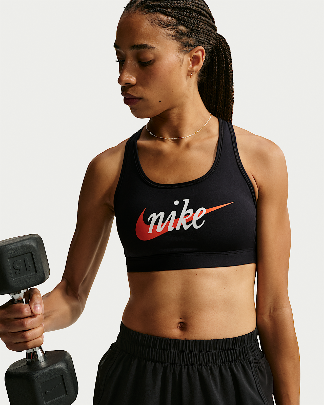 Женские  Nike Swoosh Medium-Support Padded Sports Bra
