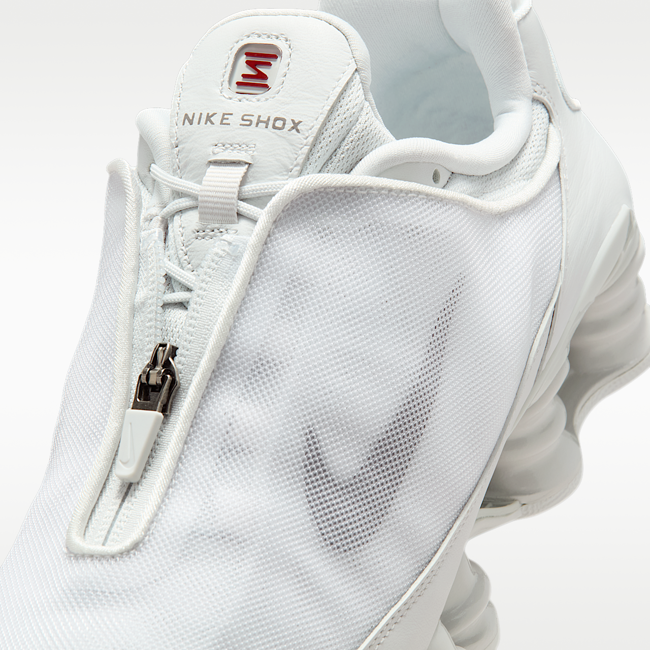 Nike Nike Shox sneaker Photon Dust/Off White/Team Red/Pencil Point