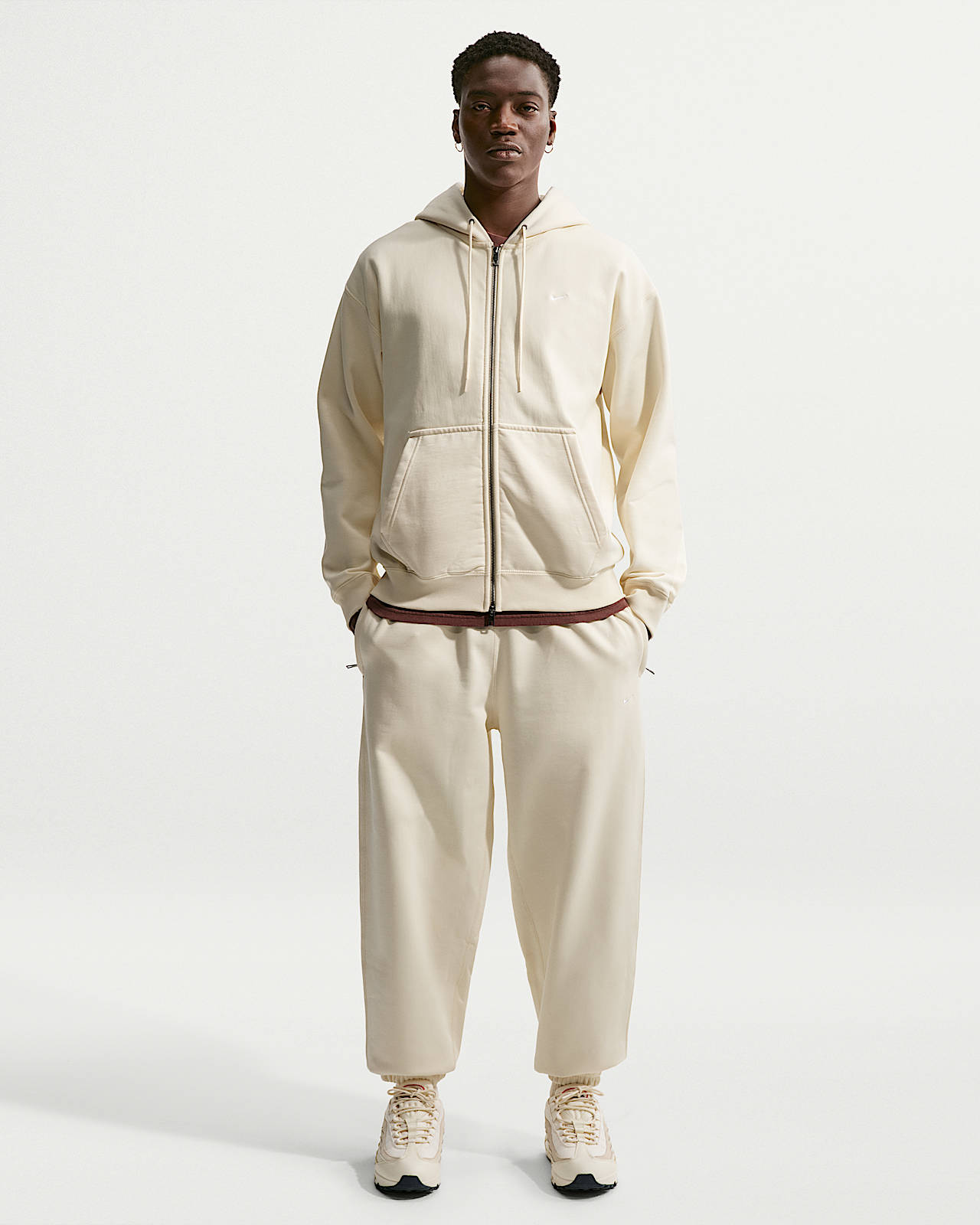 Мужские  Nike Solo Swoosh Cuffed Fleece Pants