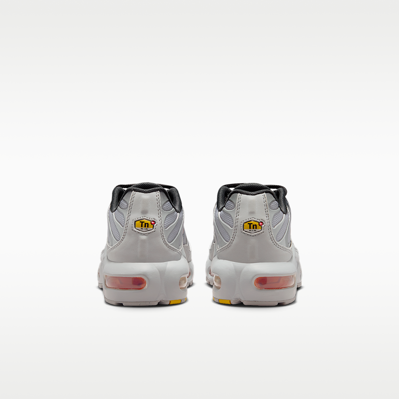 Nike Air Max Plus sneaker Light Smoke Grey/Dark Smoke Grey/Hot Curry