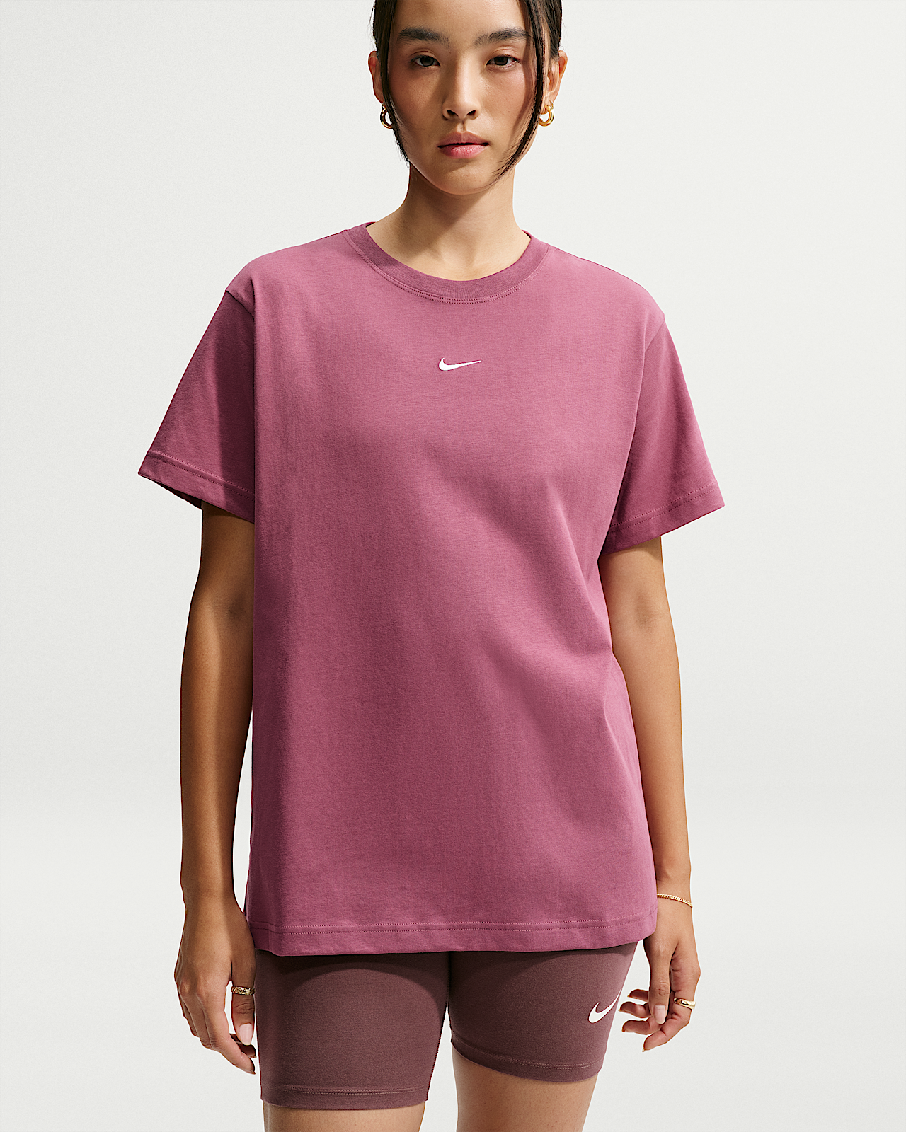 Женская футболка Nike Sportswear Classic Oversized