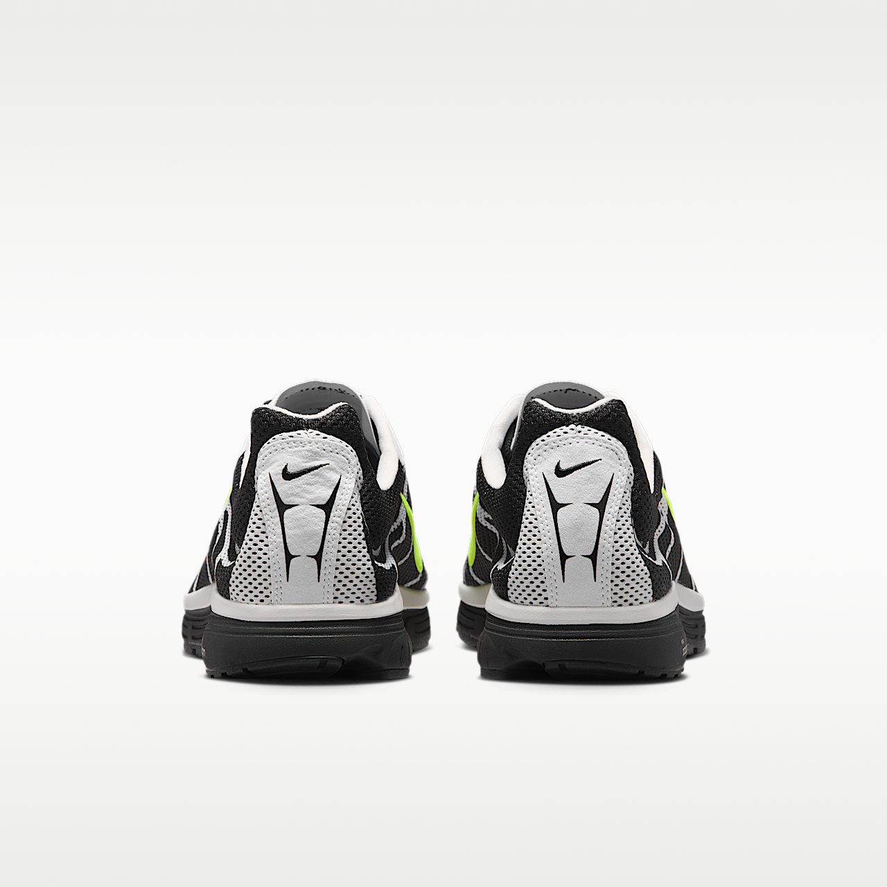 Nike  sneaker Zwart/Summit White/Volt