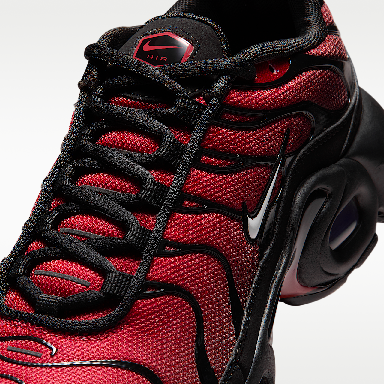 Nike Air Max Plus sneaker Tough Red/Zwart/Mystic Dates/Grey Fog
