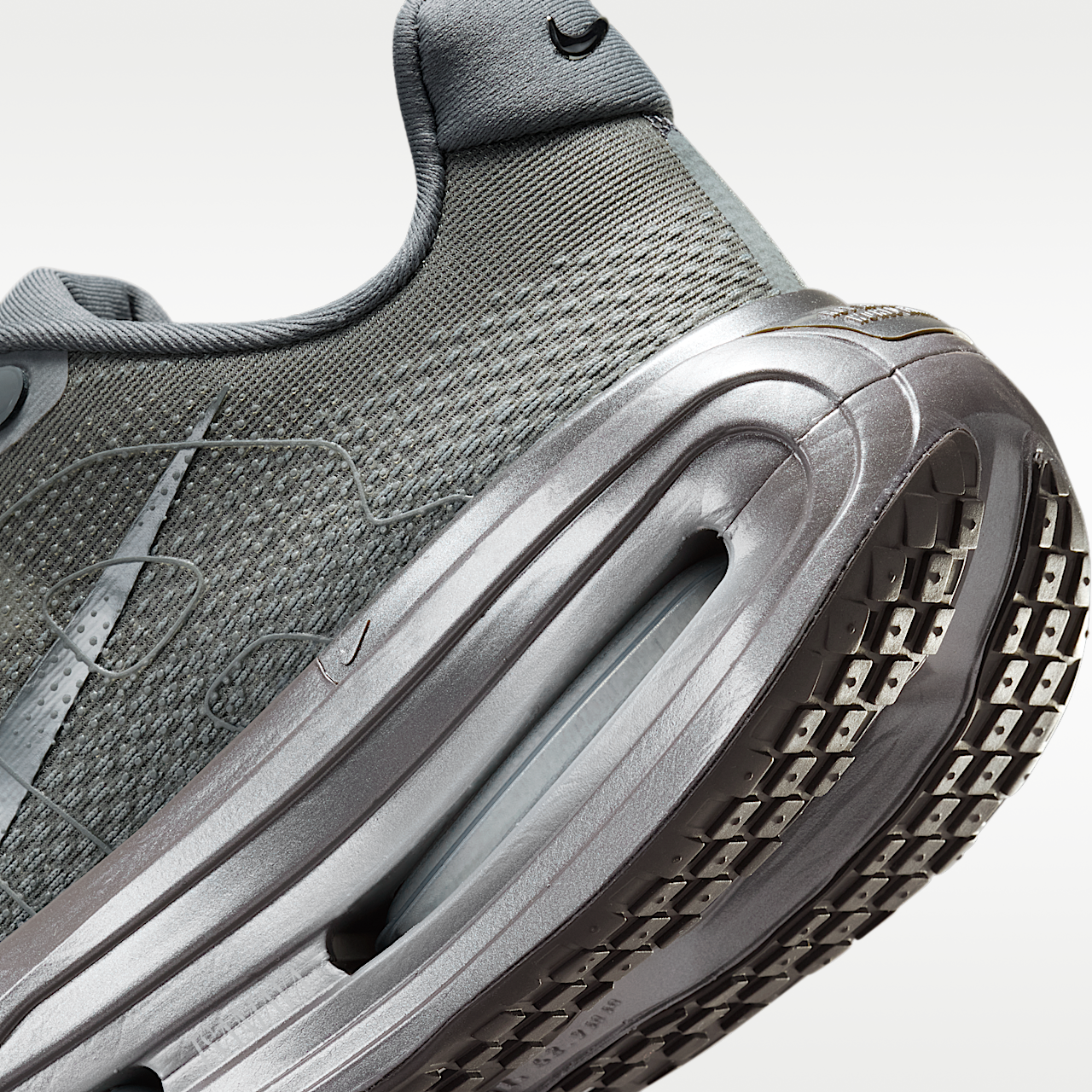 Nike Vomero sneaker Smoke Grey/Light Smoke Grey/Chrome/Smoke Grey