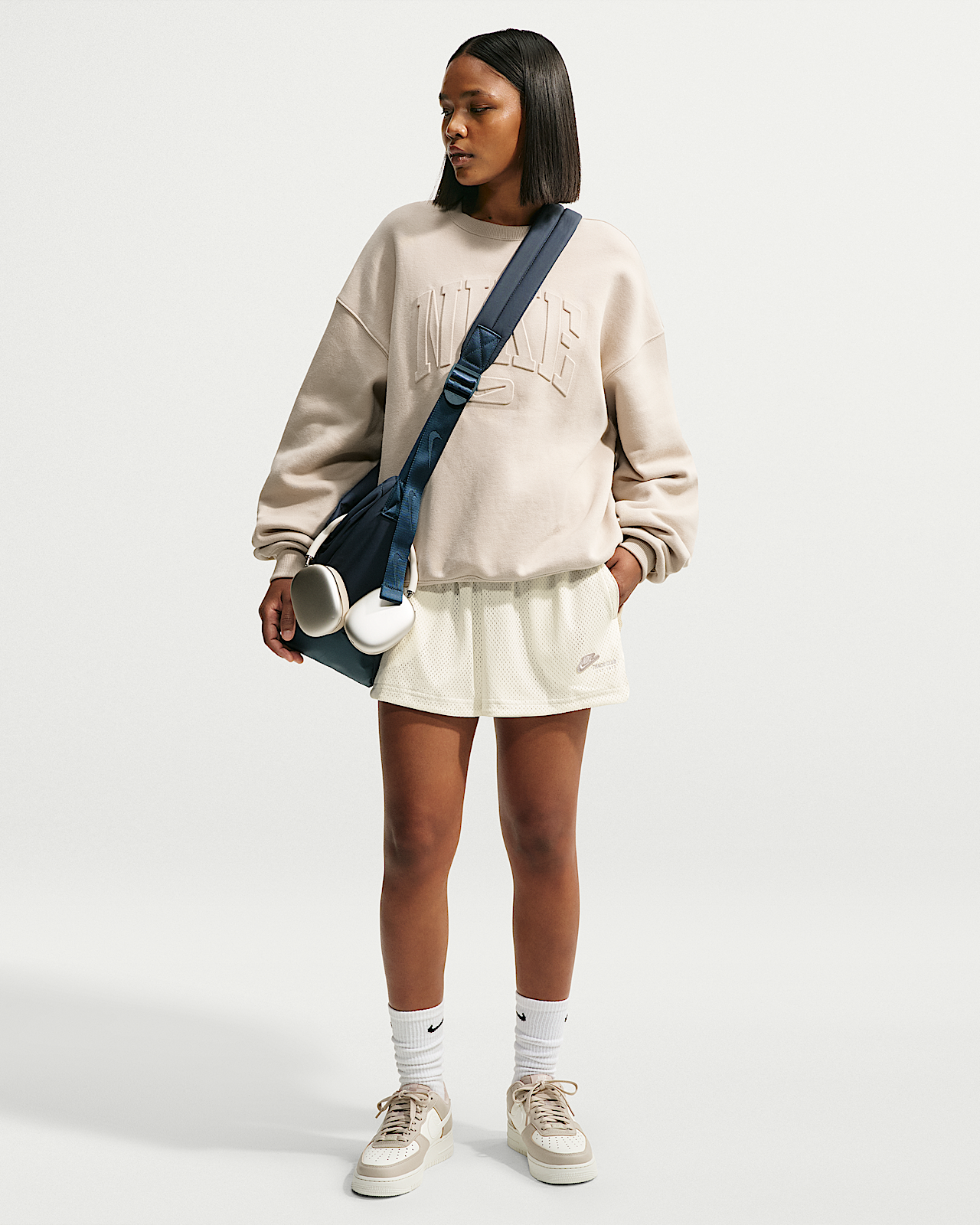 Женские шорты Nike Sportswear Mid-Rise Mesh Shorts
