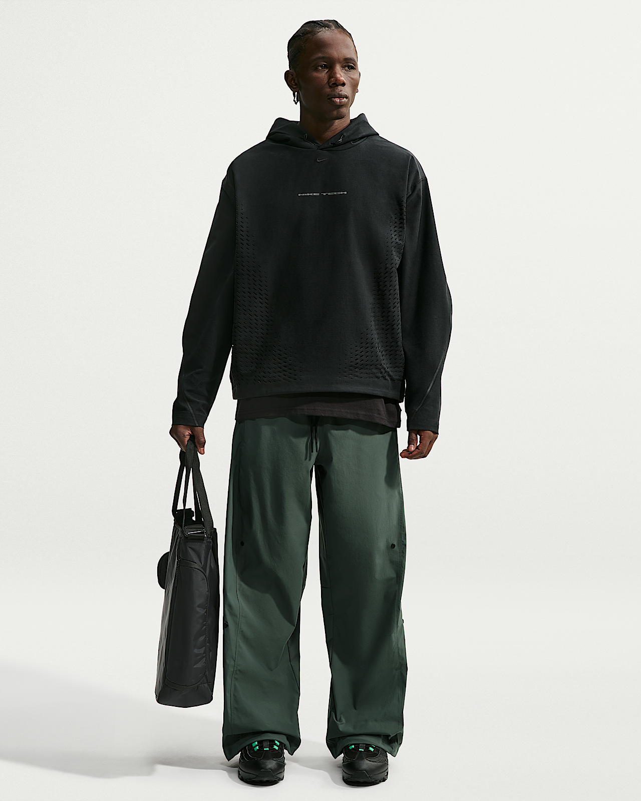Мужские  Nike Tech Helios Dri-FIT Pants