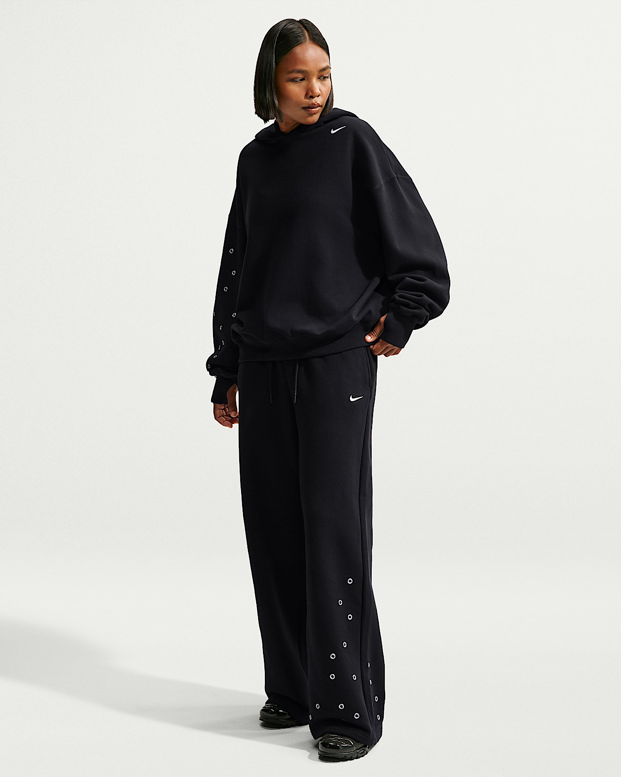 Женские  Nike Studio Fleece Medium Weight Mid-Rise Wide-Leg Pants